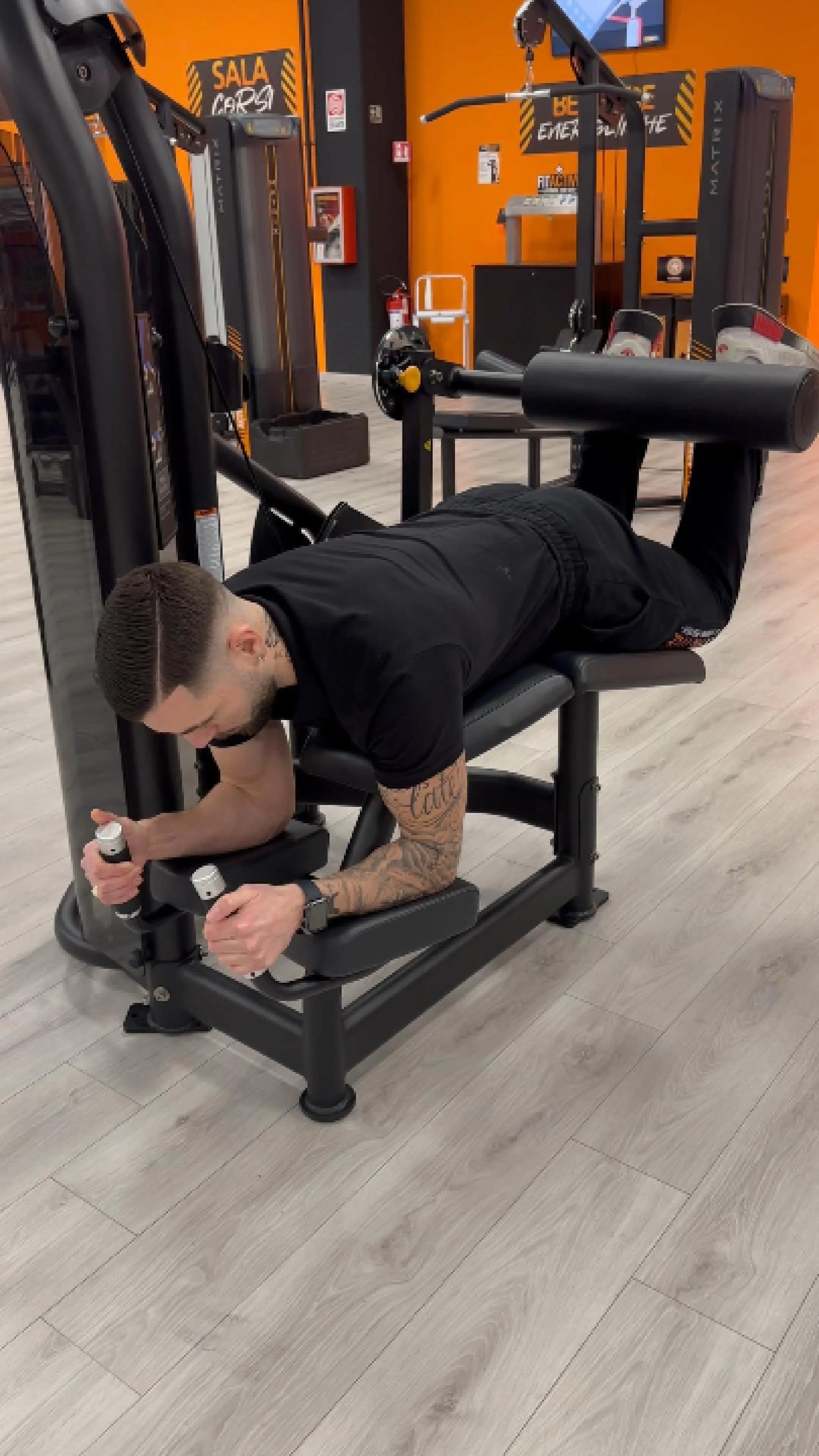 Leg curl sdraiato-Copertina.jpg