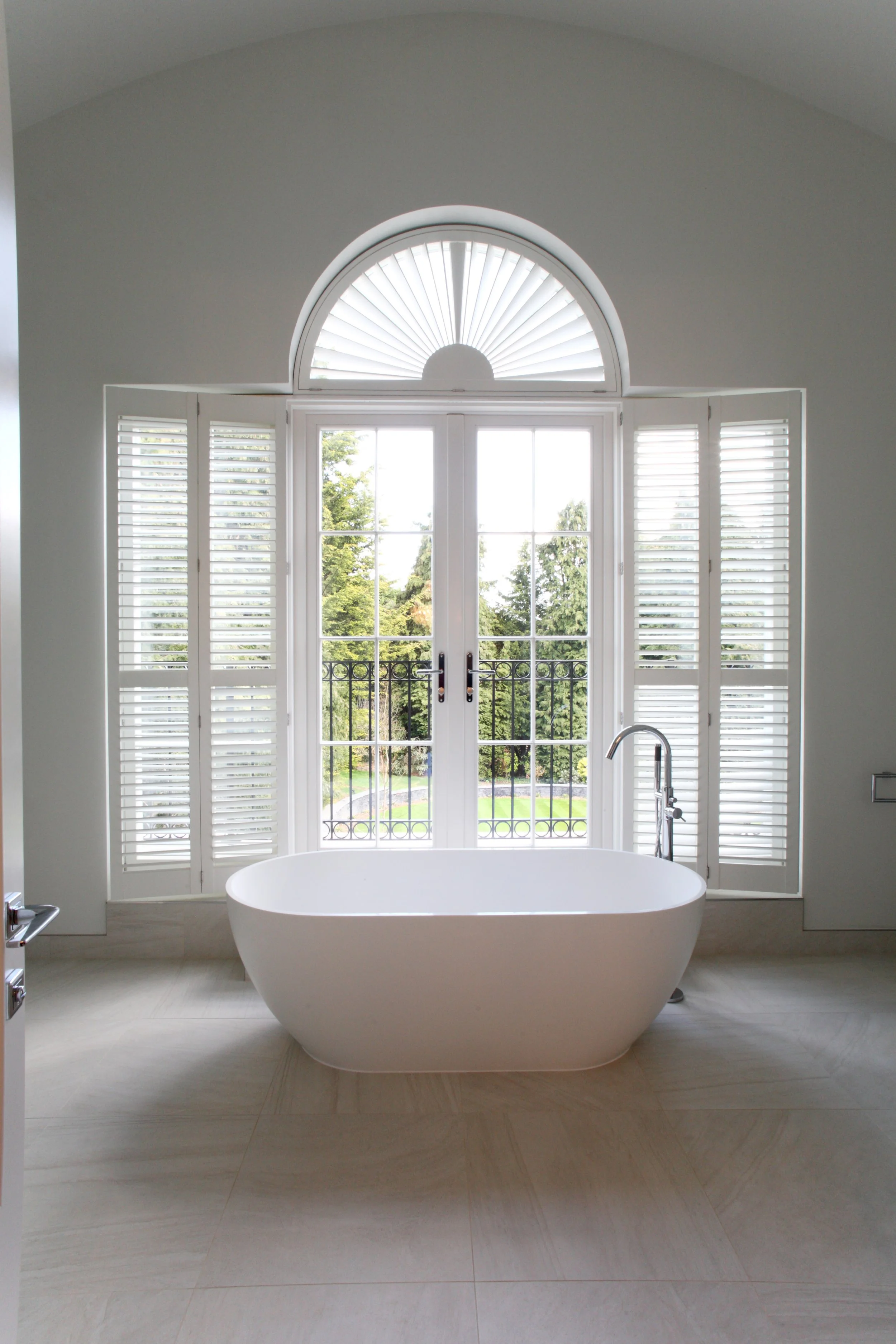 Highview-House-Cobham-066 - Copy.jpg