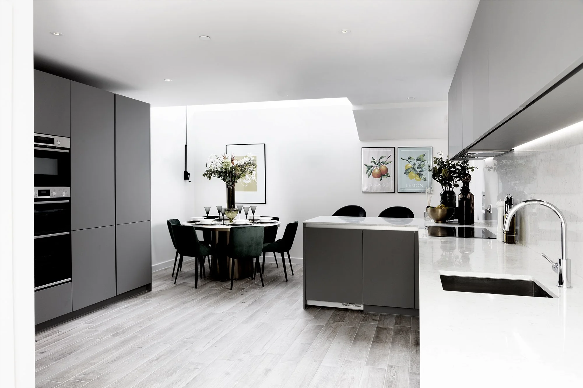 103CamdenMews_025.jpg