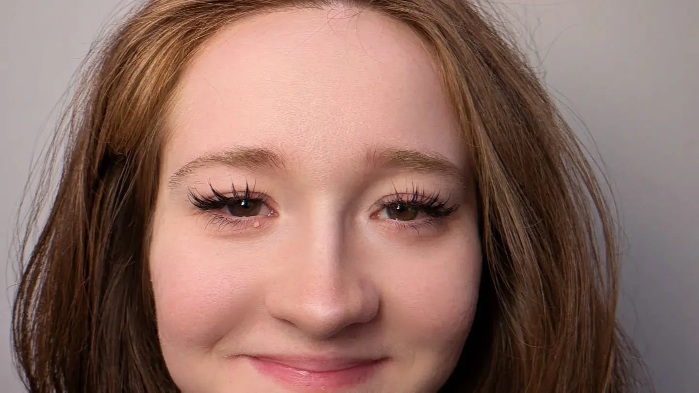 Anime lashes or Medusa which includes top lashes and bottom , very trendy at the moment. I decided to give it a go! And it was very fun to do.
