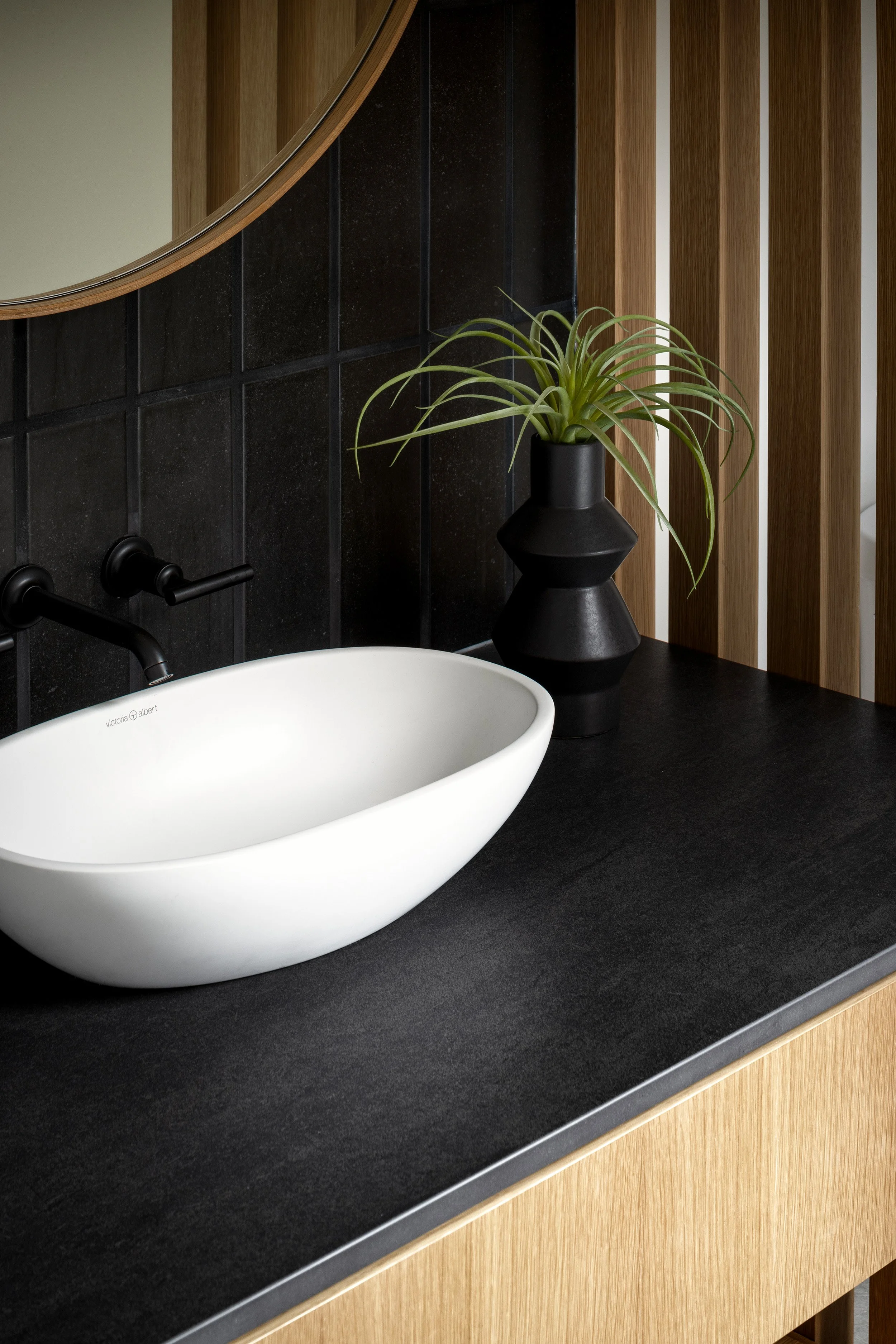 Powder Room (detail)_Form Interiors_Eymeric Widling.jpg