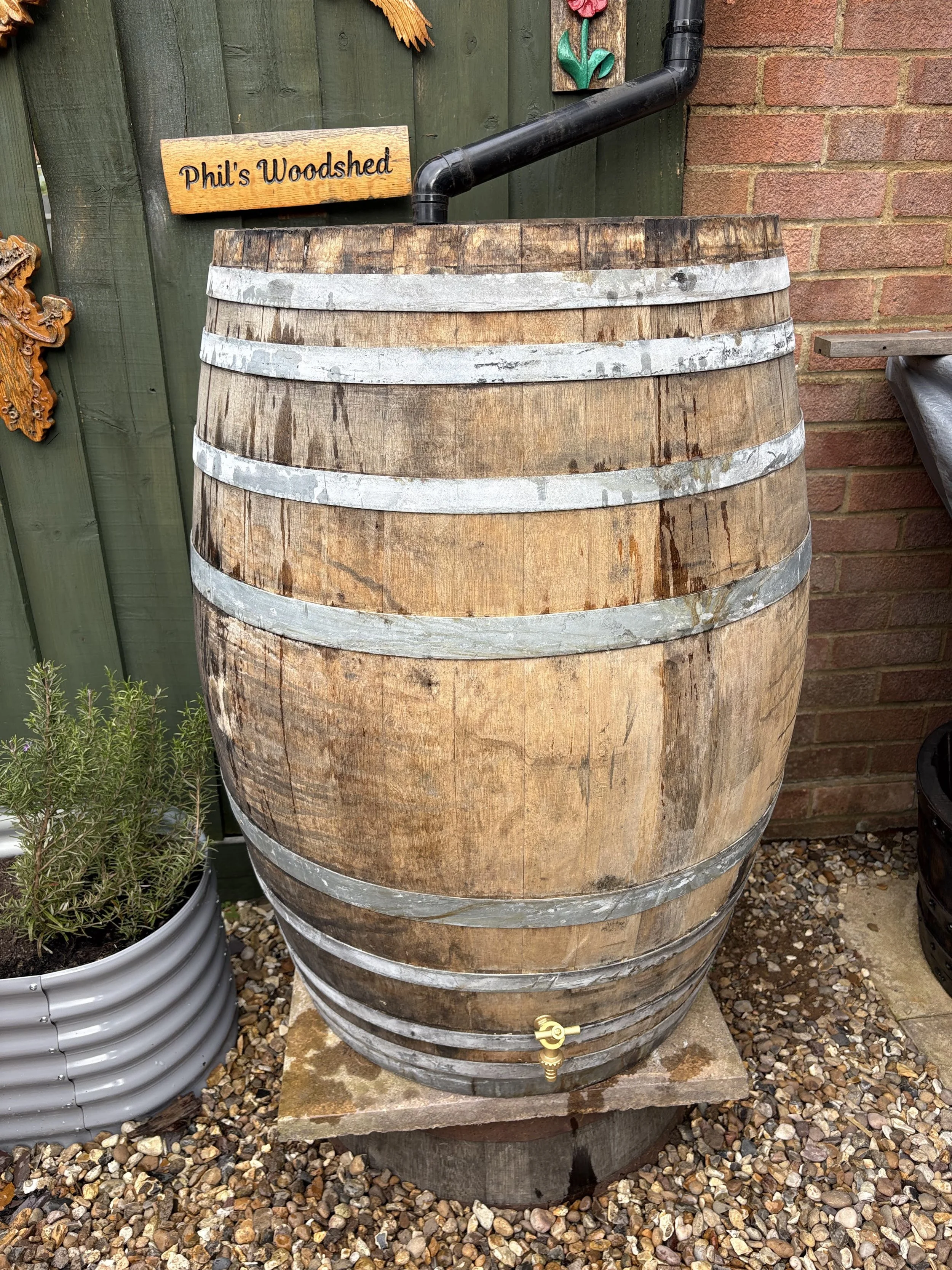 Rustic Oak Barrel Water Butt with Brass Tap