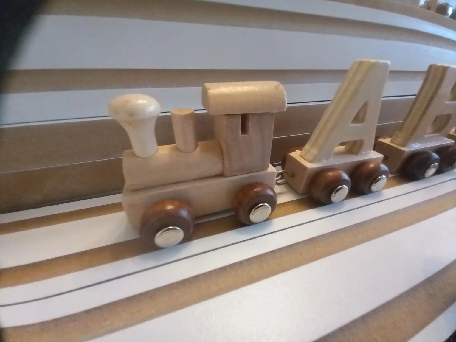 train engine close up.jpg