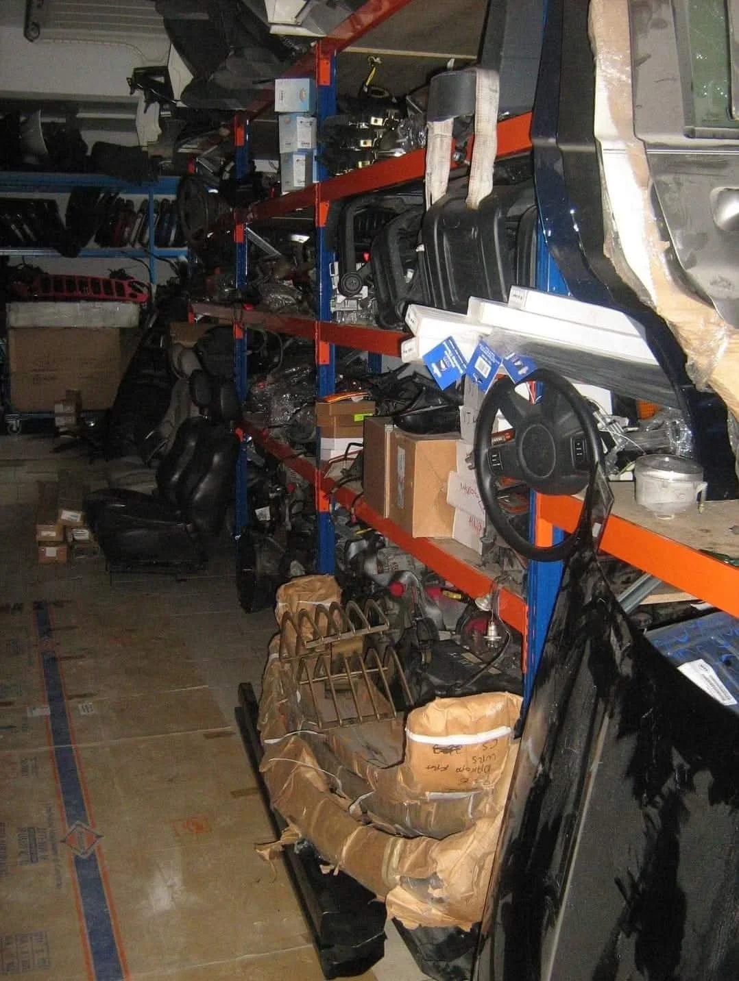 steering wheels and dashboard components warehouse