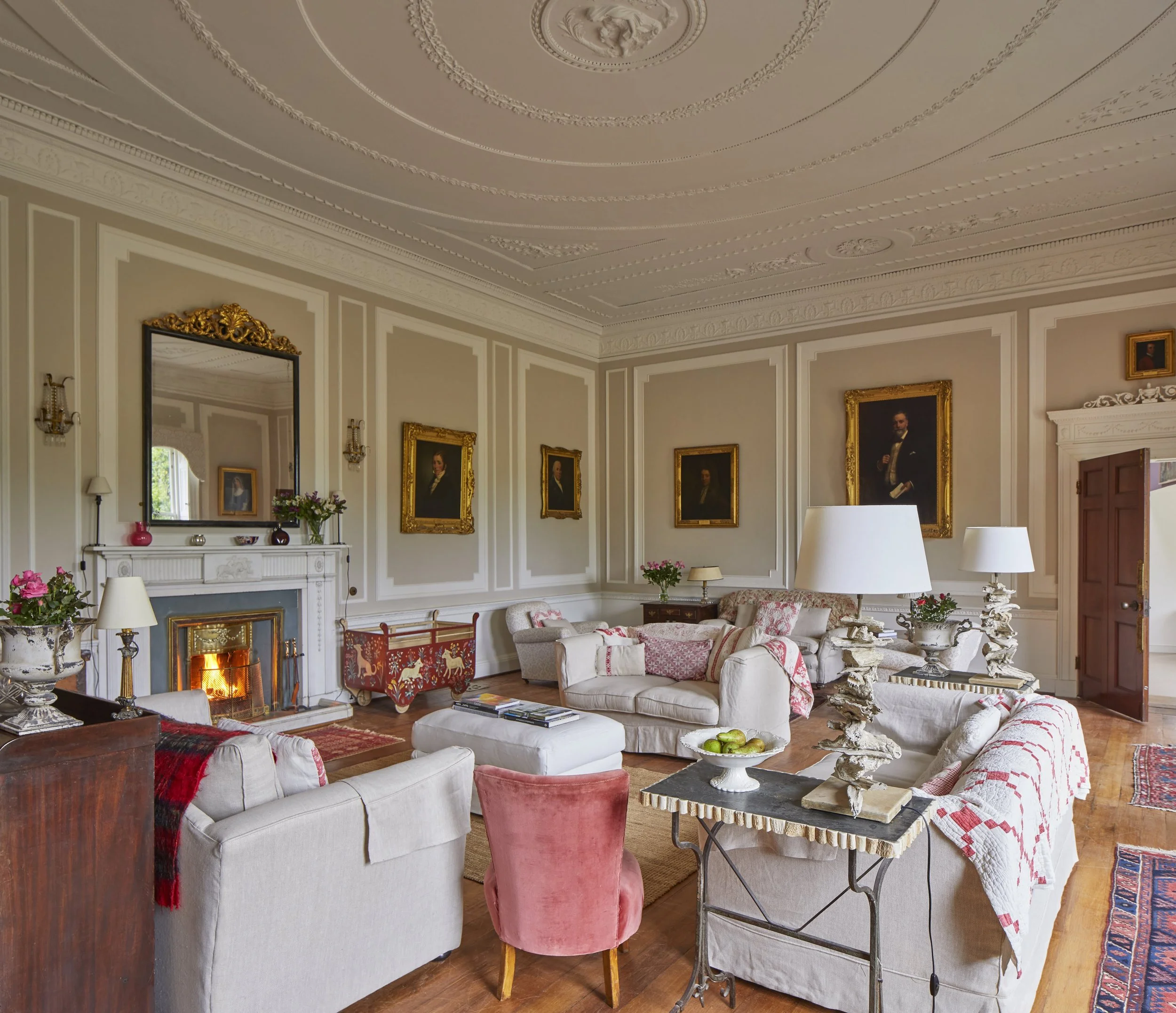 Tha Main House sitting room