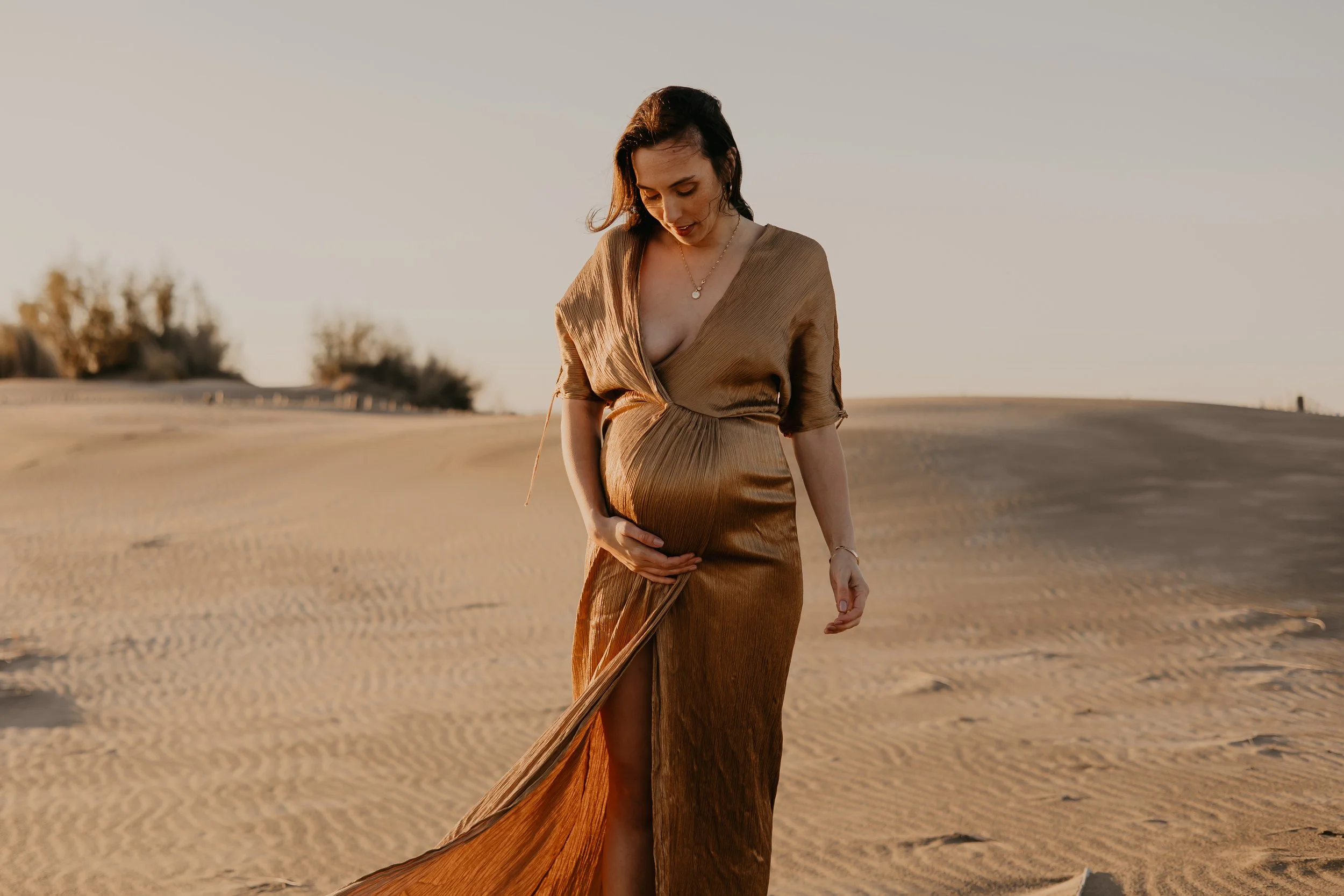 photographe-grossesse-plage-kahina-fabre.jpg