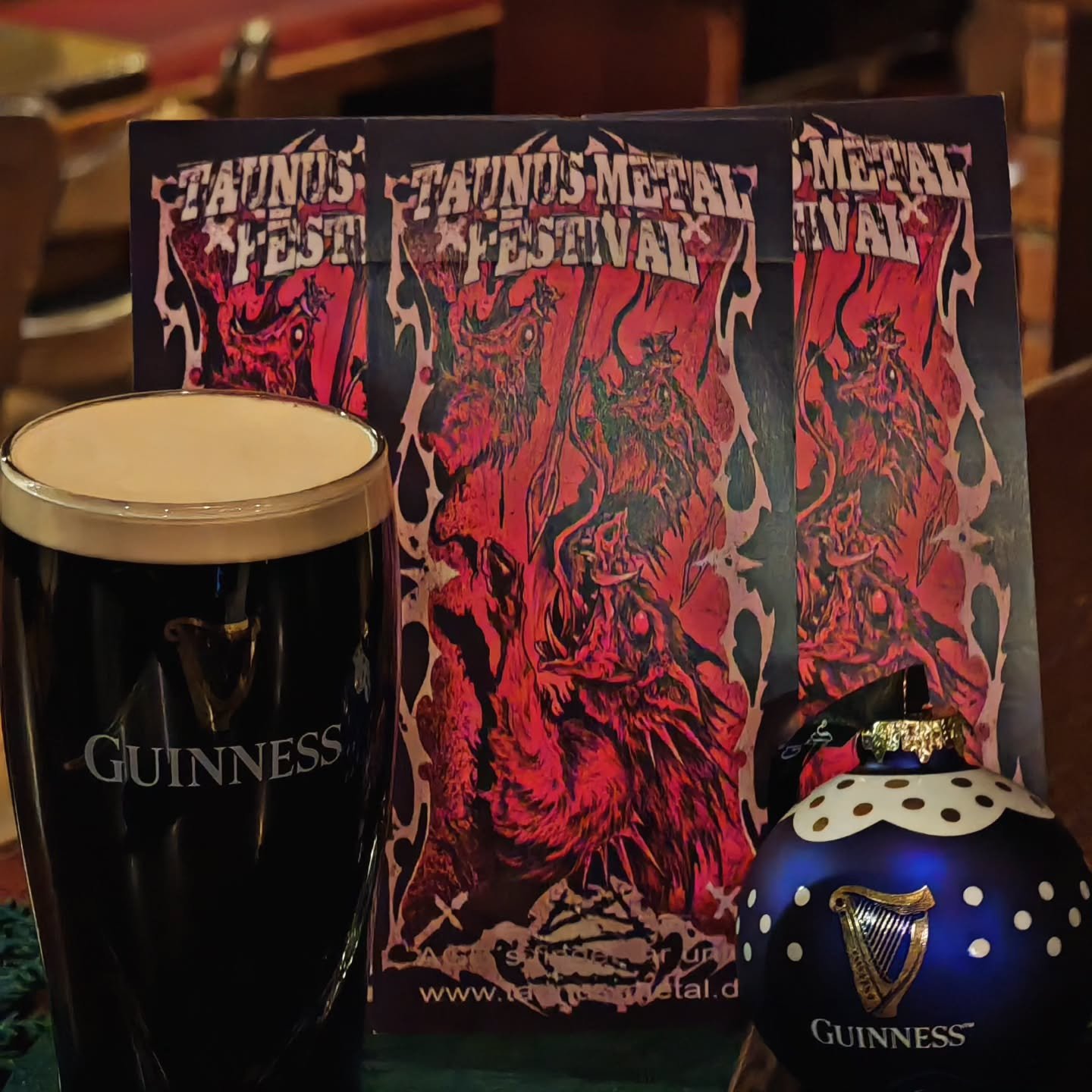 Bald ist Weihnachten, bald ist auch das Taunus Metal Festival 2026!!

Doch wie kombiniert man das?

Richtig! Verschenk jetzt Tickets zum Fest!

Ihr bekommt sie online auf unserer Homepage oder offline im @irishpub_oberursel und im @lucky_star_records