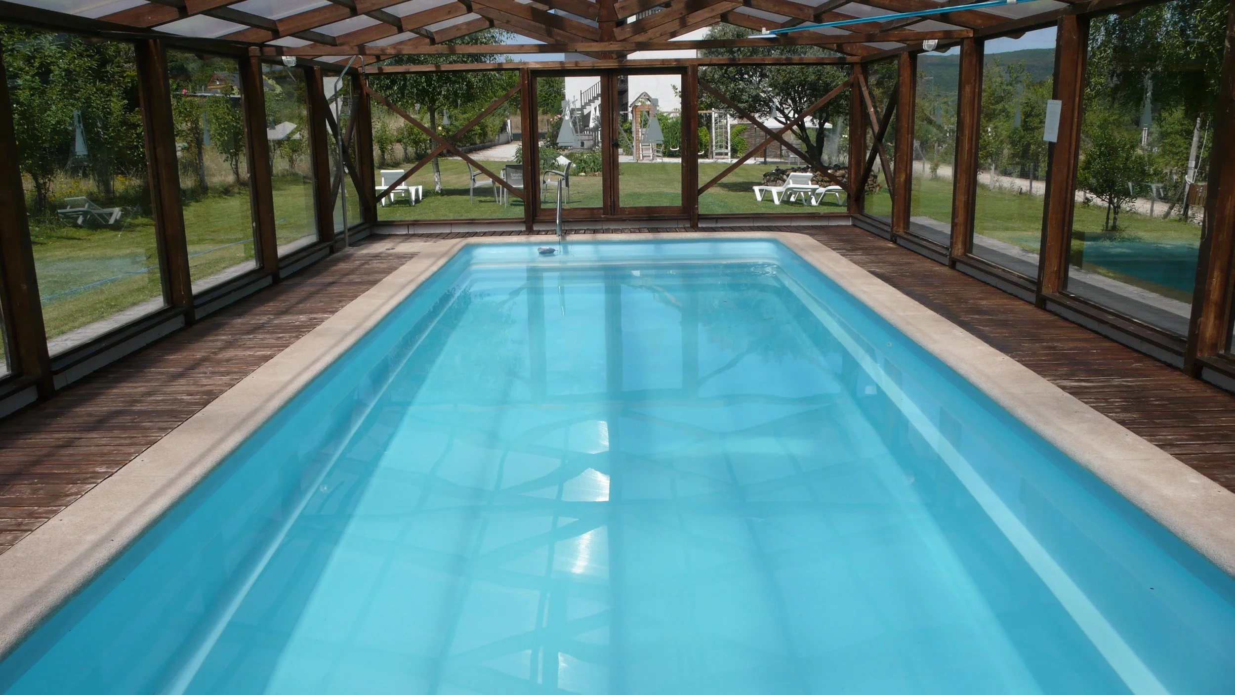 Piscina de hotel rural la peregrina