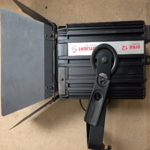 Spotlight Area 12 1.2KW fresnel