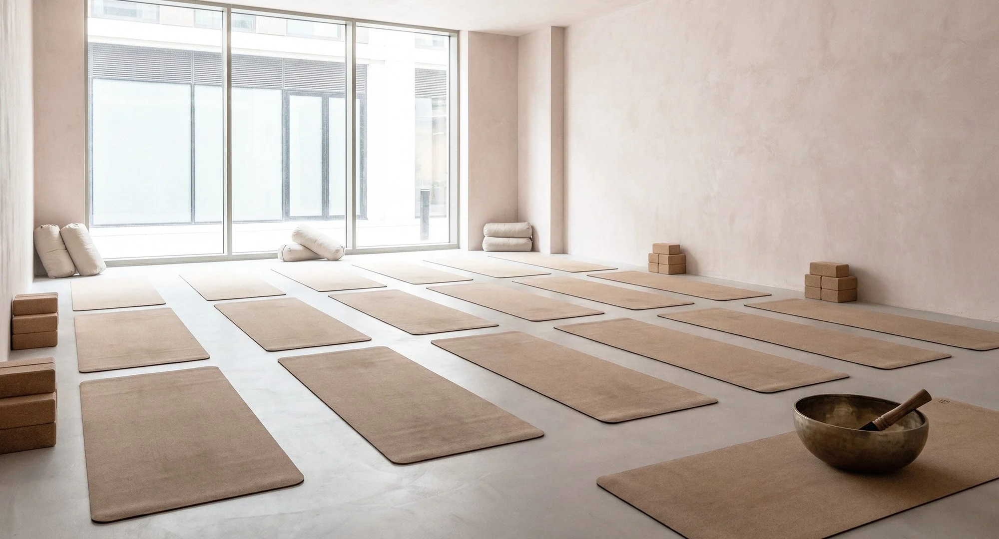 a calm yoga studio - AlignStill yoga and meditation - London