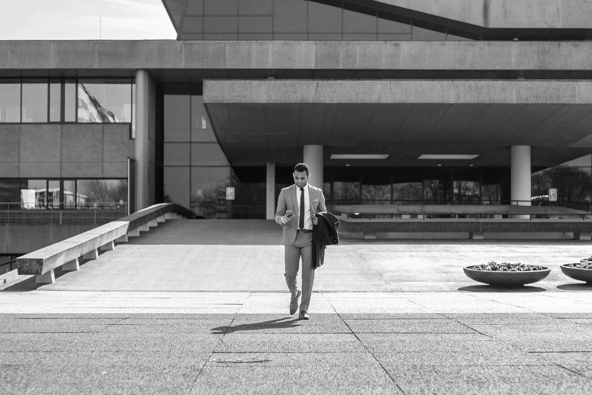 How Investors Can Protect Their ROI in foreign markets