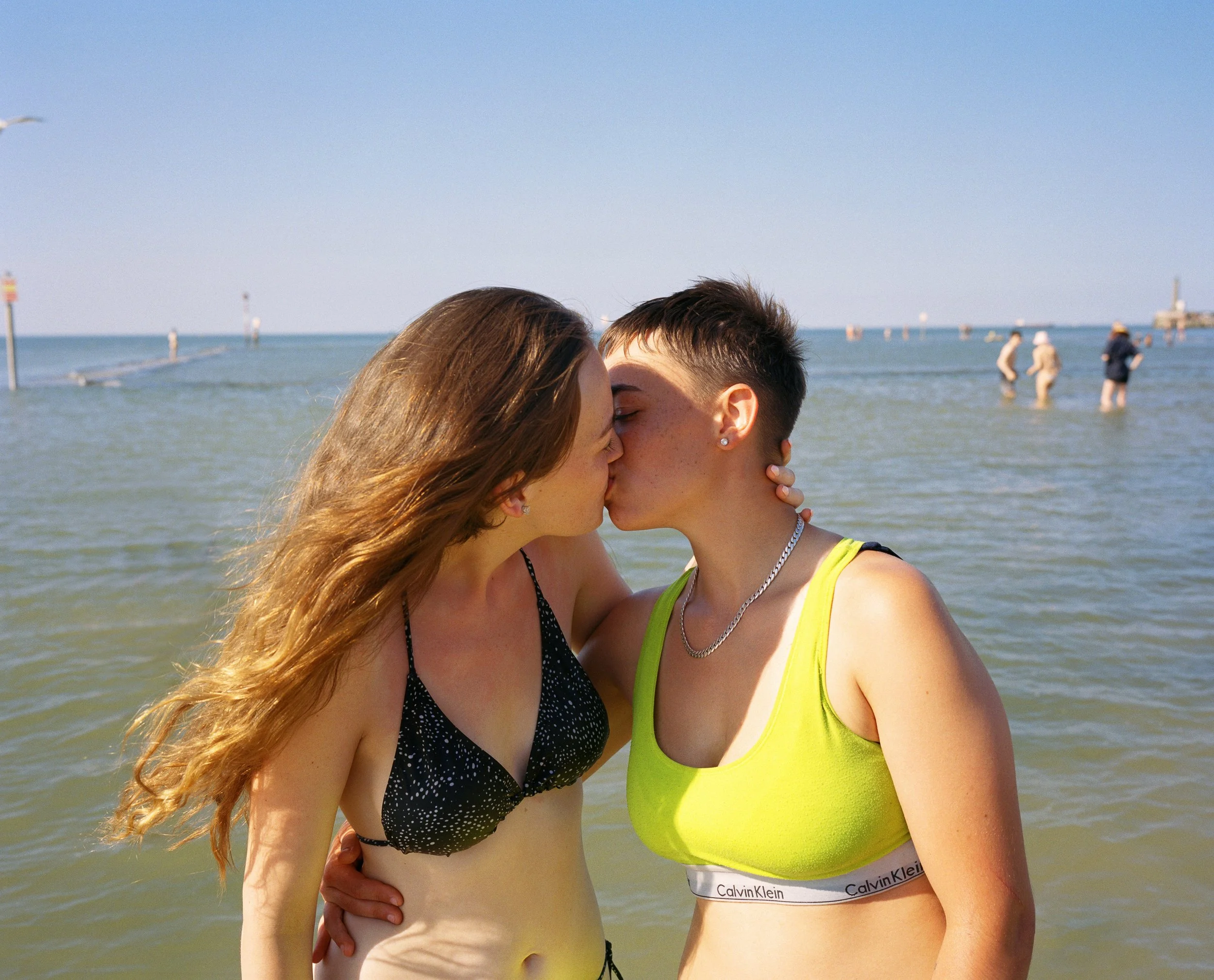 Freedom, Twin Magazine