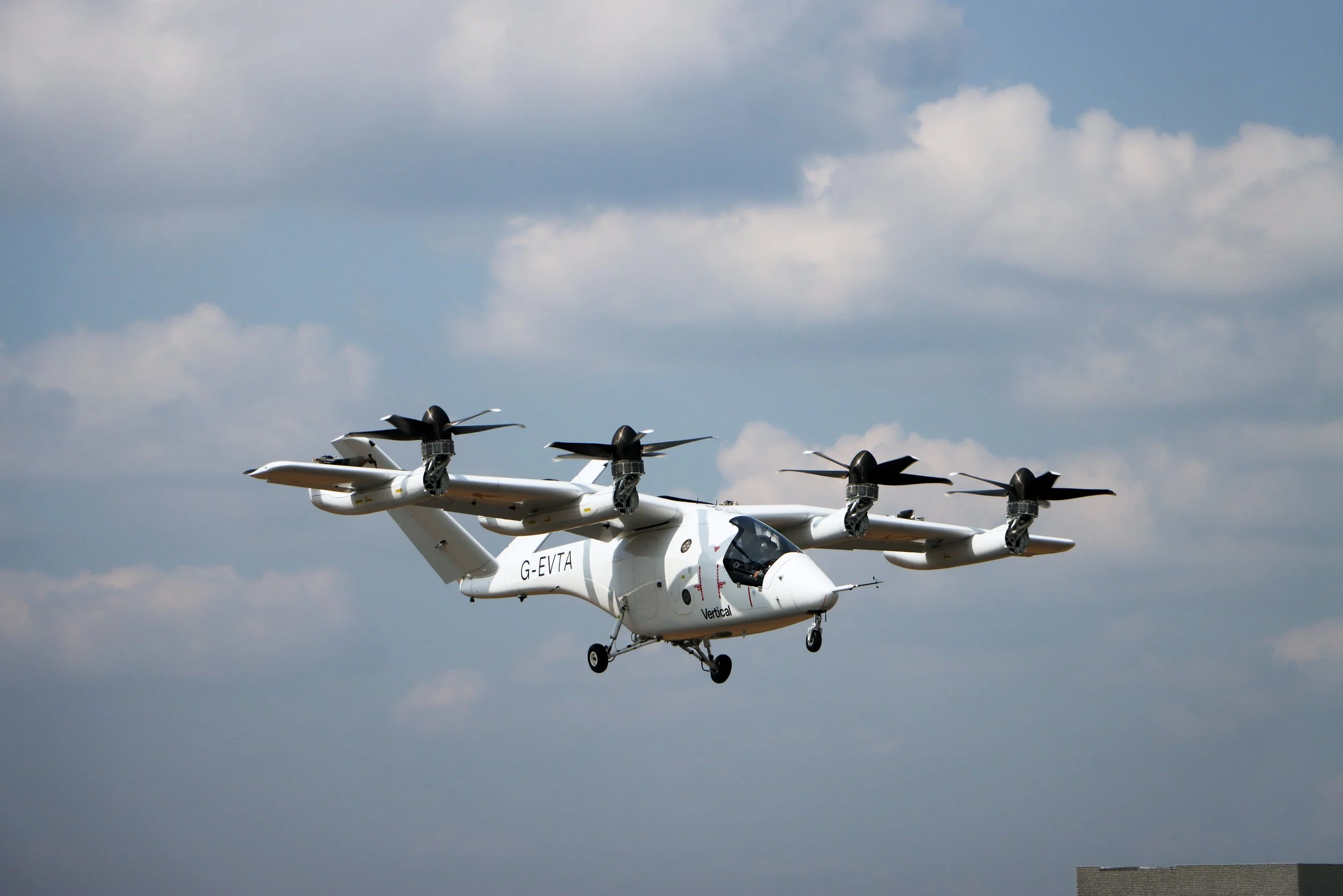 Vertical Aerospace VA-IX at Farnborough International Airshow 2026