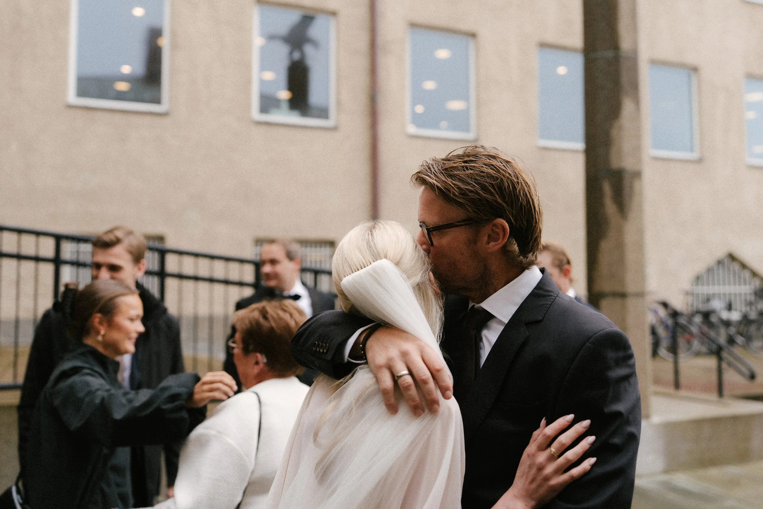 Astrid-Therese&Mikael_Bryllup_FotografFredrikStenbro-3.jpg