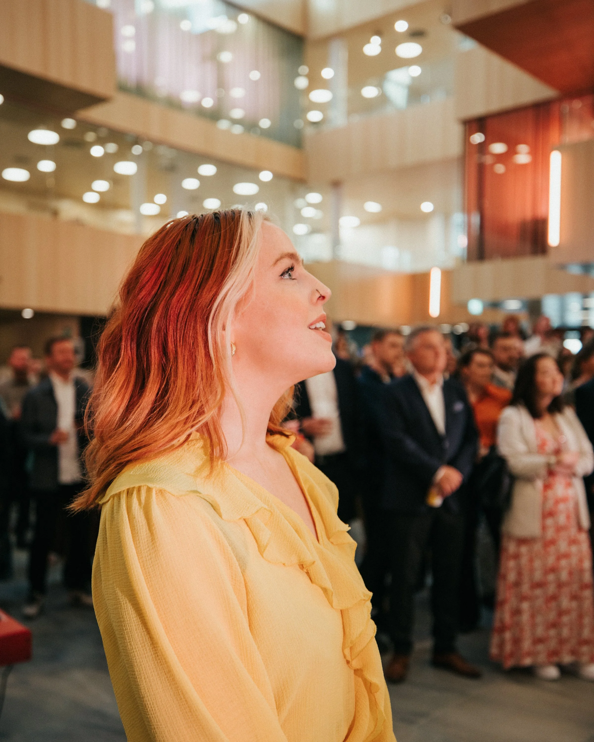 Photographer with a documentary and journalistic style, covering events, weddings, and corporate assignments in the Arctic and Northern Norway. Experience from Bodø, Tromsø, Lofoten, and the Nordland region.