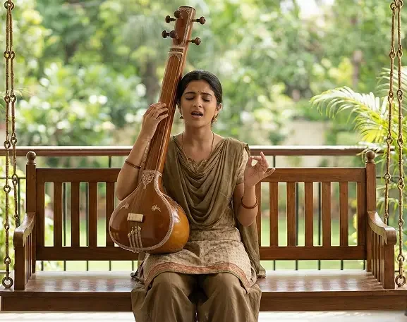 Student practicing Carnatic music in live online classical music class at Voxtune India