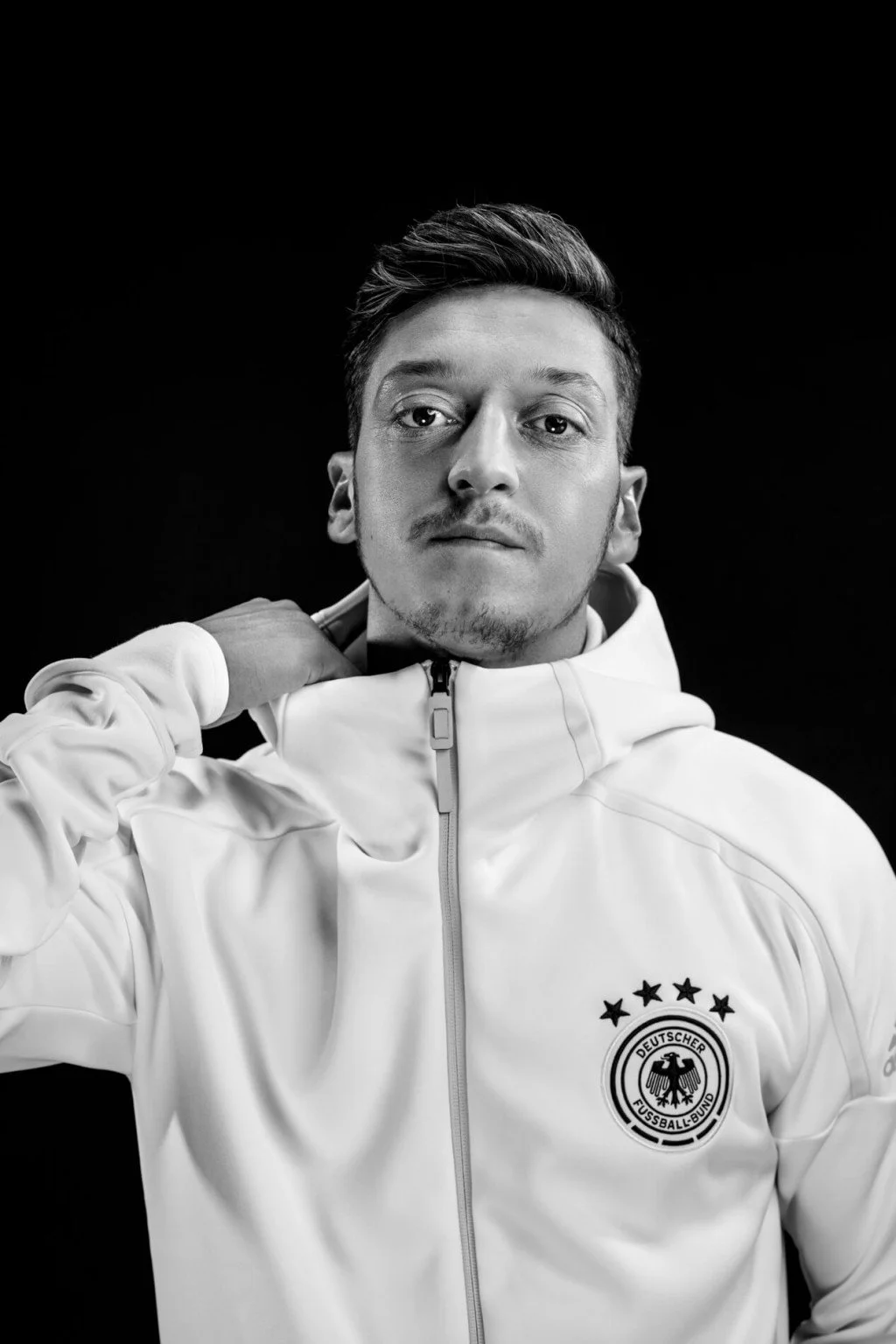 DFB_MesutOezil_Copyright_MarcoJustusSchoeler_2-1024x1536.jpg