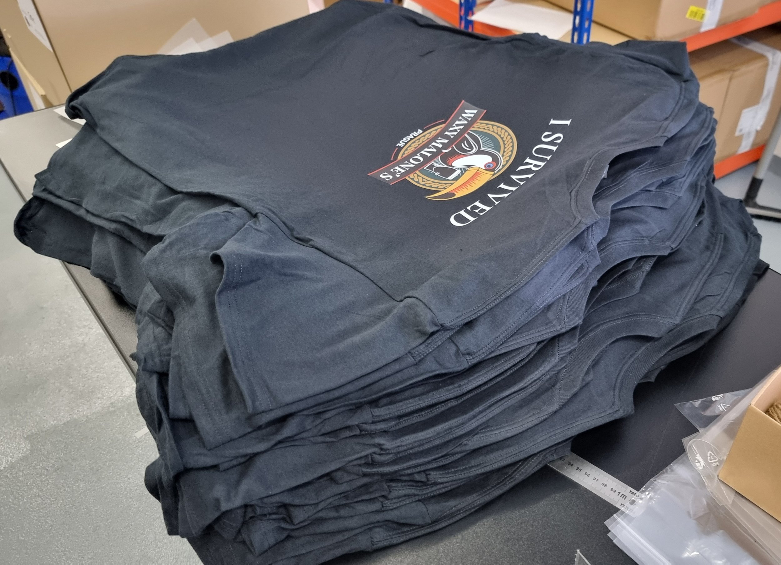 Waxy Malones Prague - Merch T-Shirt "I survived"