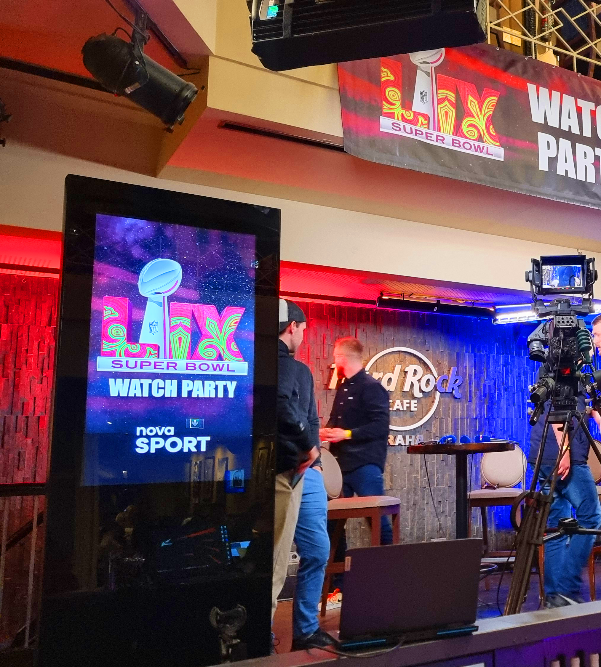 TOTEM 55 INCH 01.png