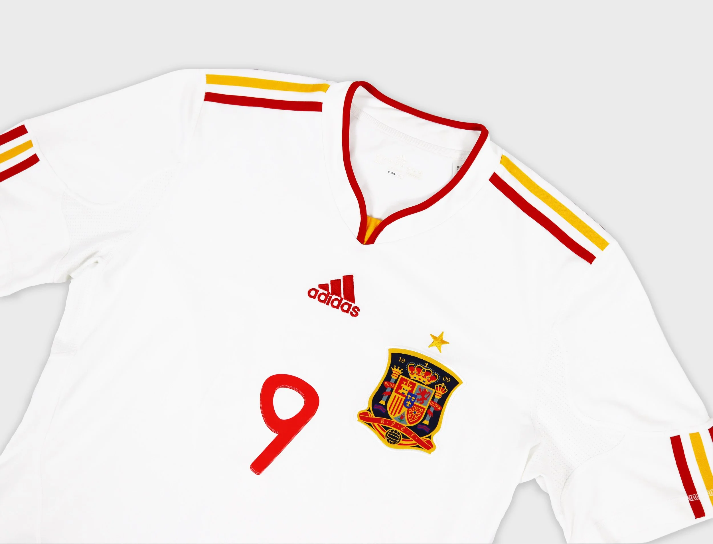 Spain 2011 Adidas Torres away jersey detail