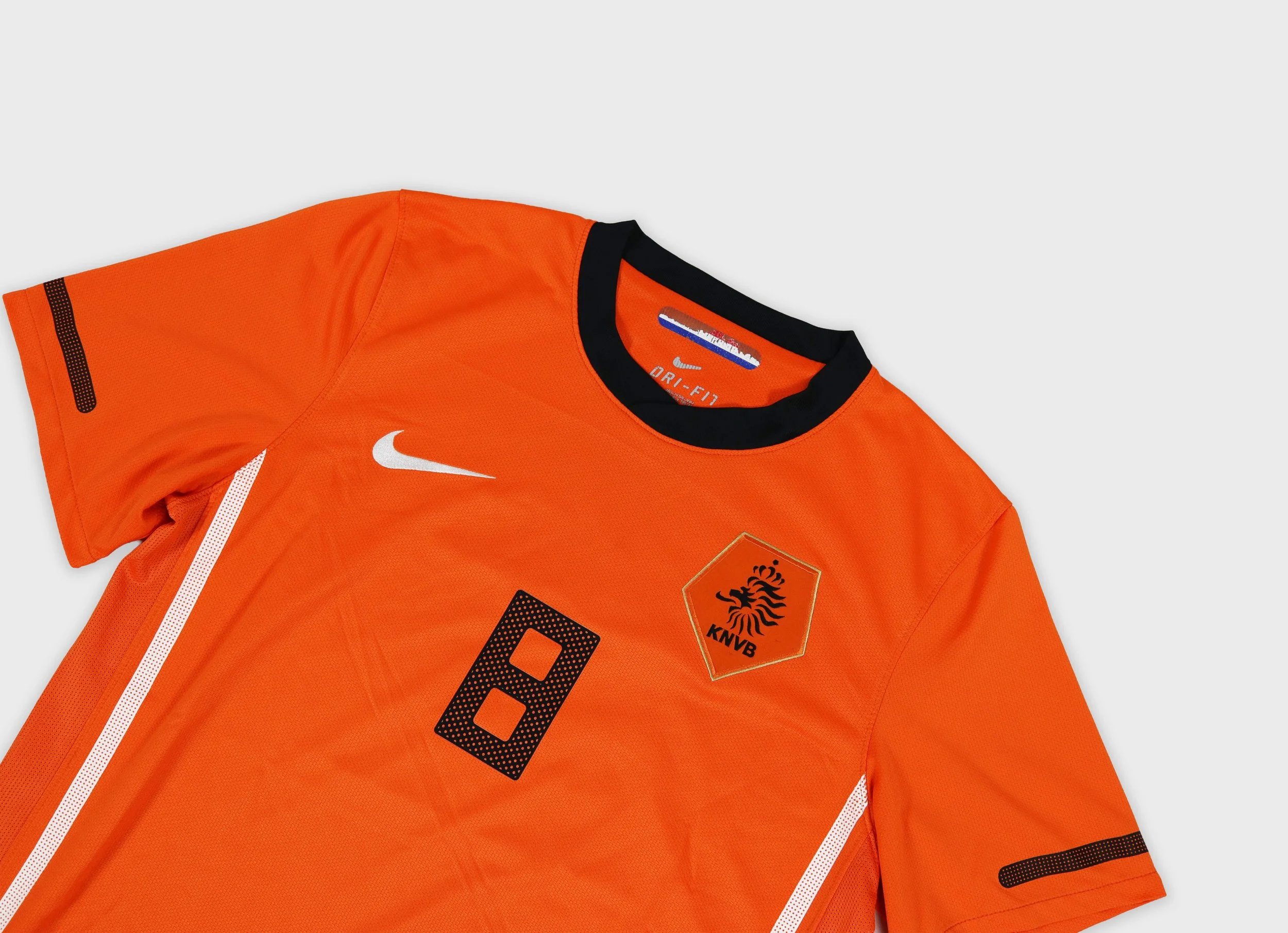 Netherlands 2010 Nike Nigel de Jong jersey detail