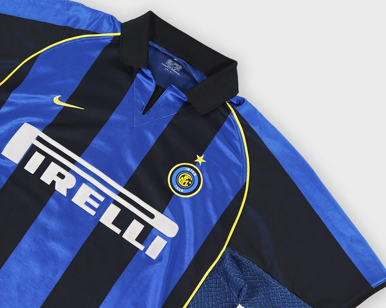 Inter Milan 2001 Nike Ronaldo jersey detail