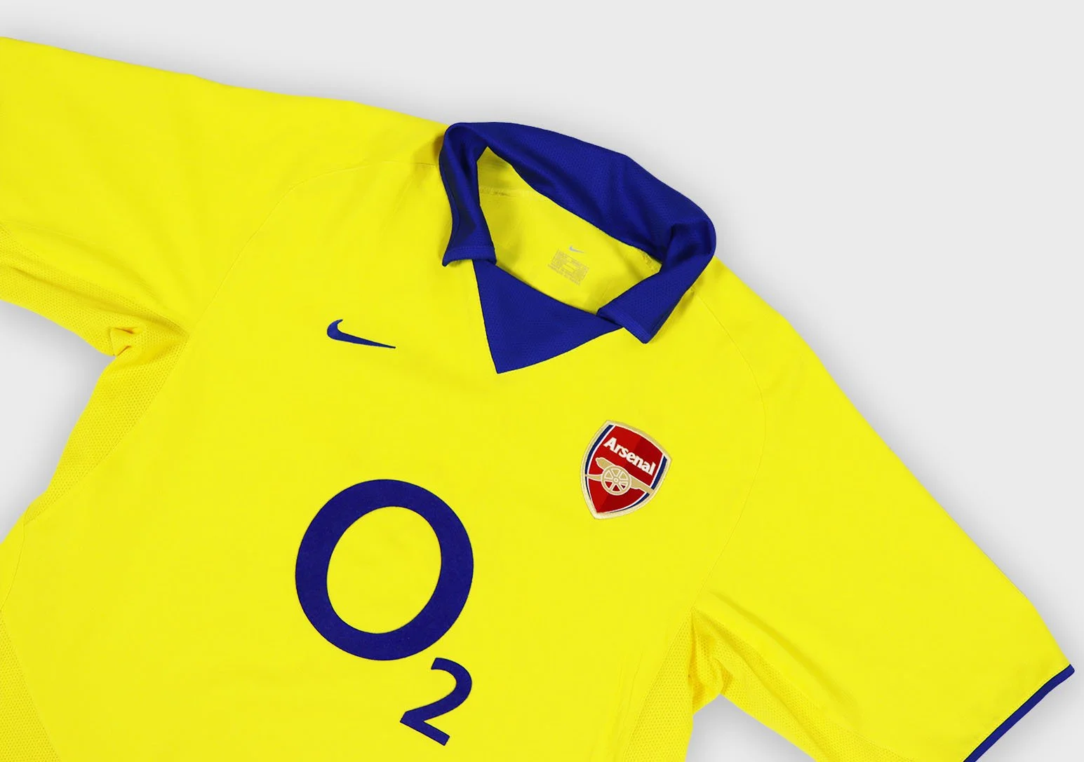 Arsenal 2003 Nike Henry away jersey detail