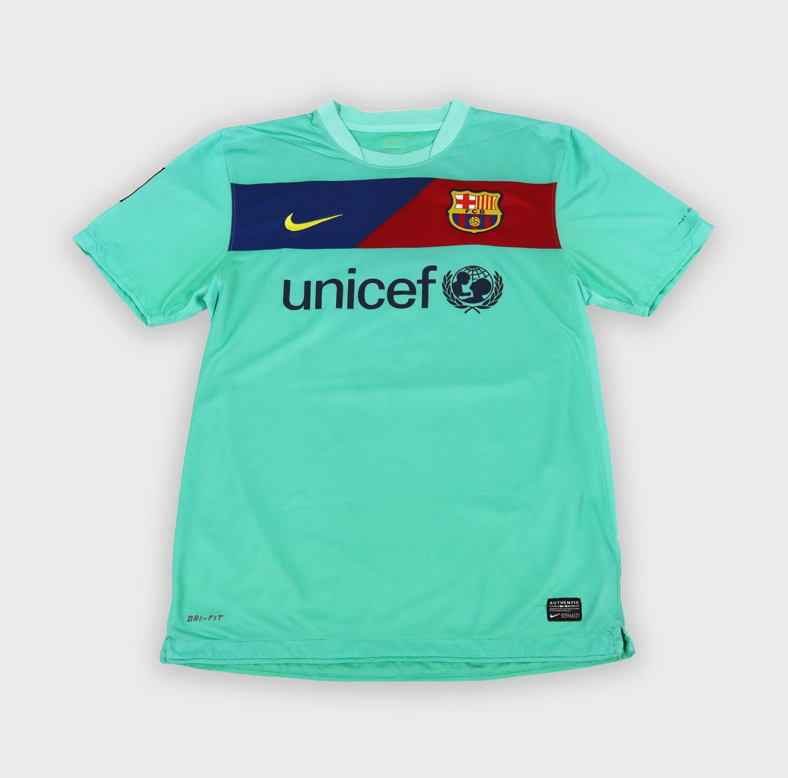 FC Barcelona 2010 Iniesta away retro football shirt front