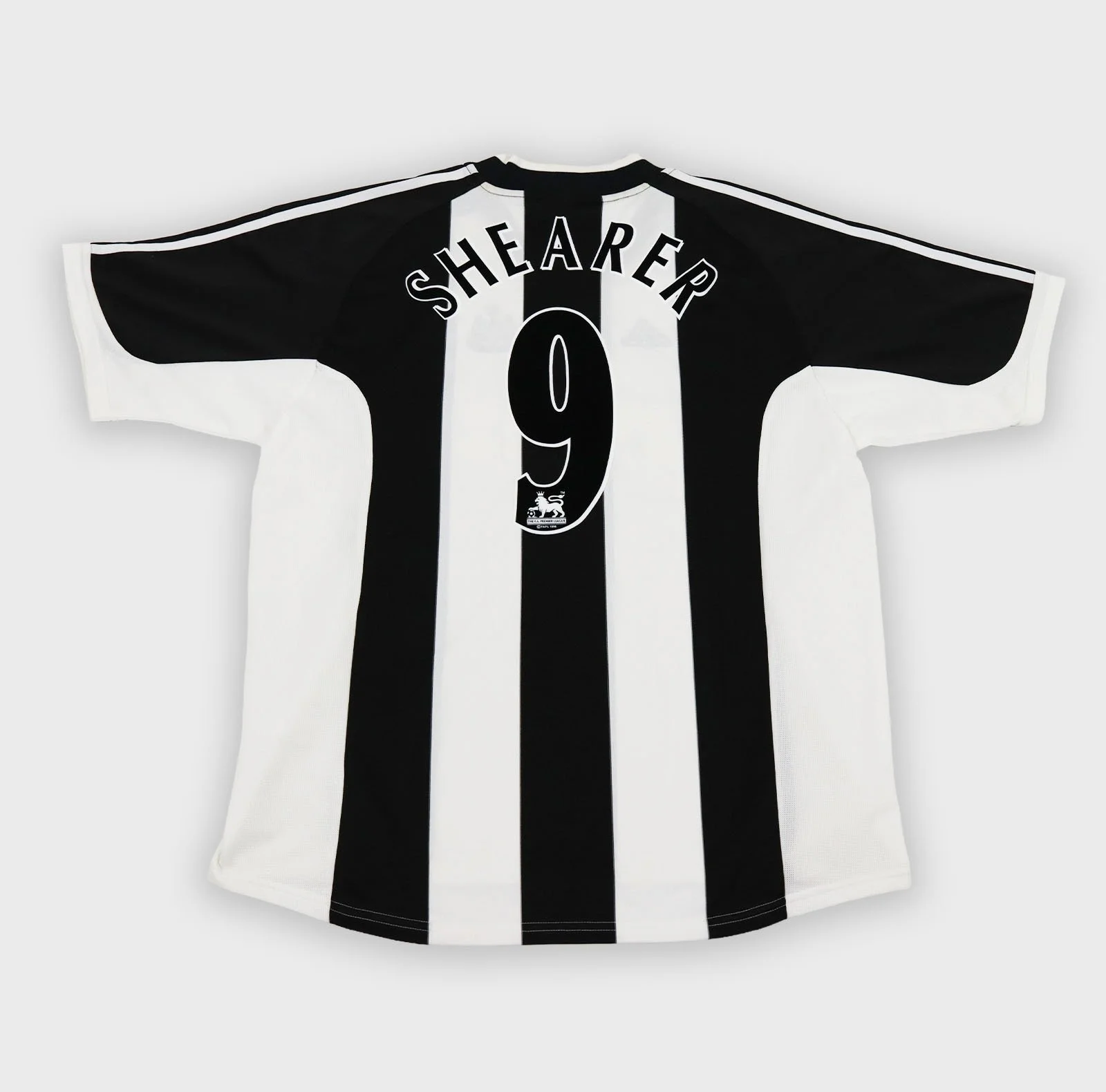 Newcastle United 2001 Shearer number 9 retro football shirt back shearer.jpg