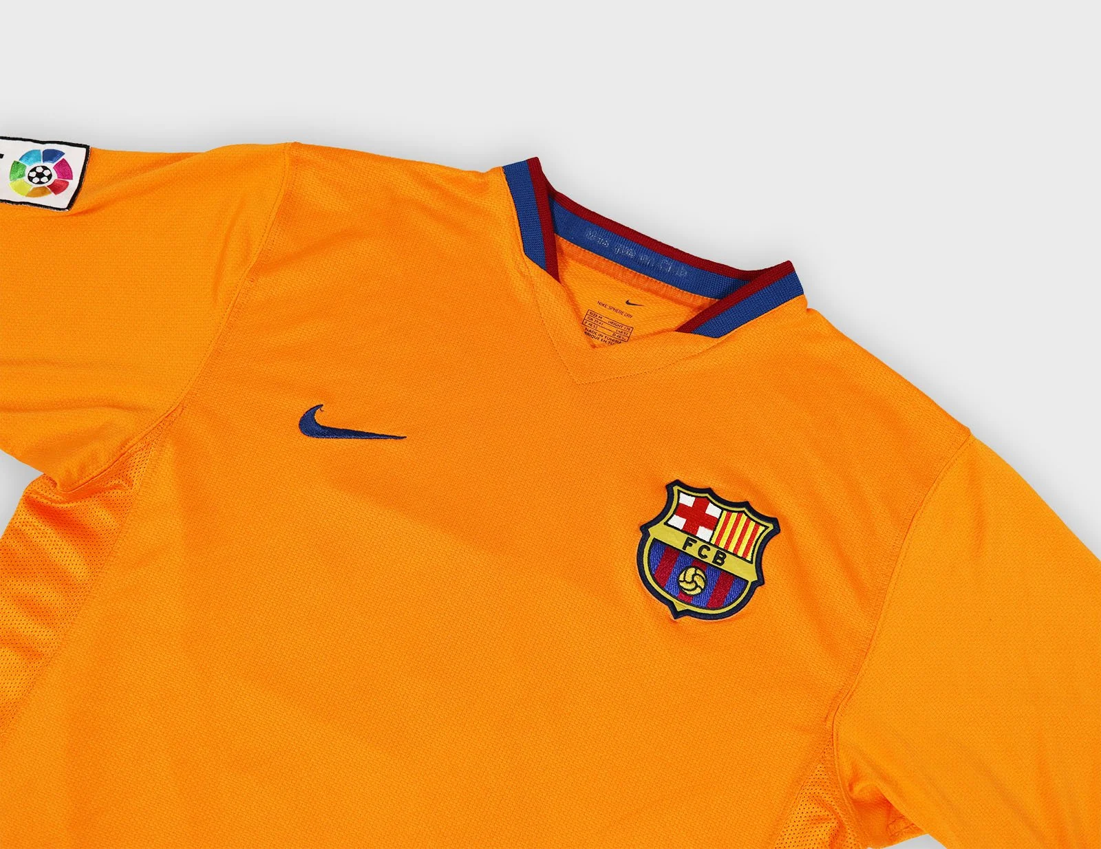FC Barcelona 2006 Nike Messi jersey detail
