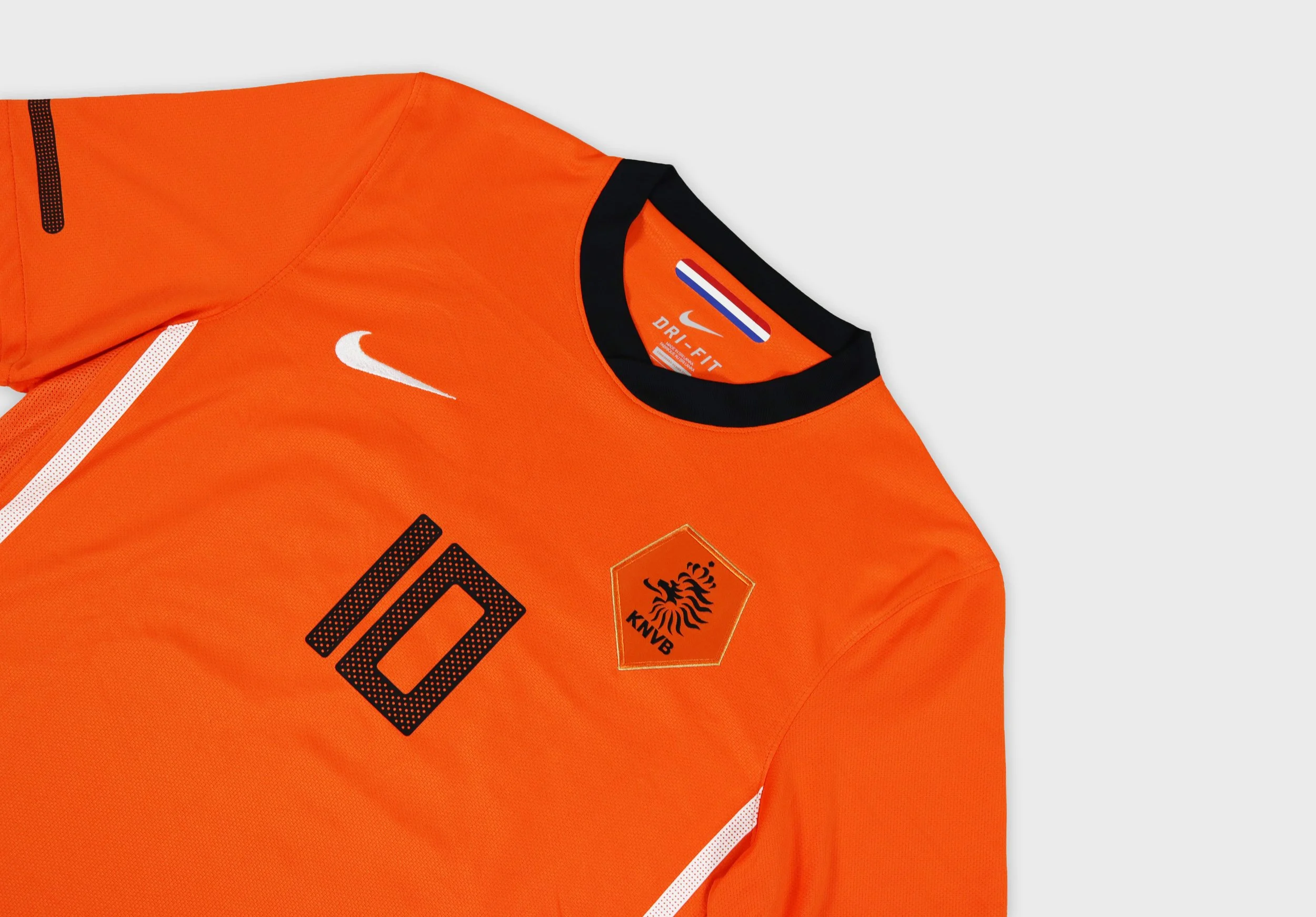 Netherlands 2010 Nike Sneijder jersey detail
