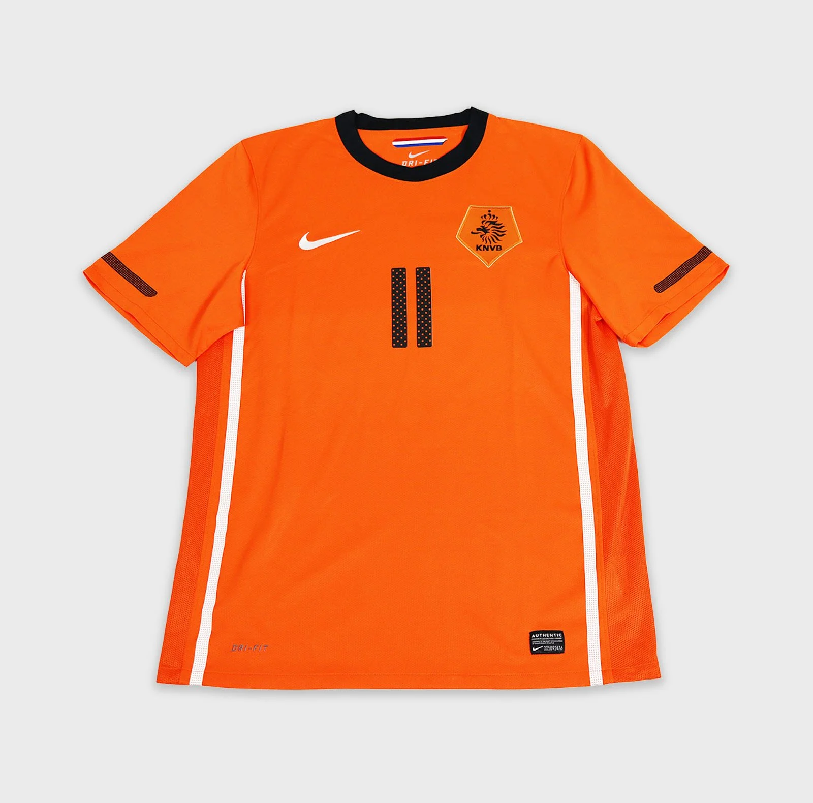 Netherlands 2010 Robben retro football shirt front