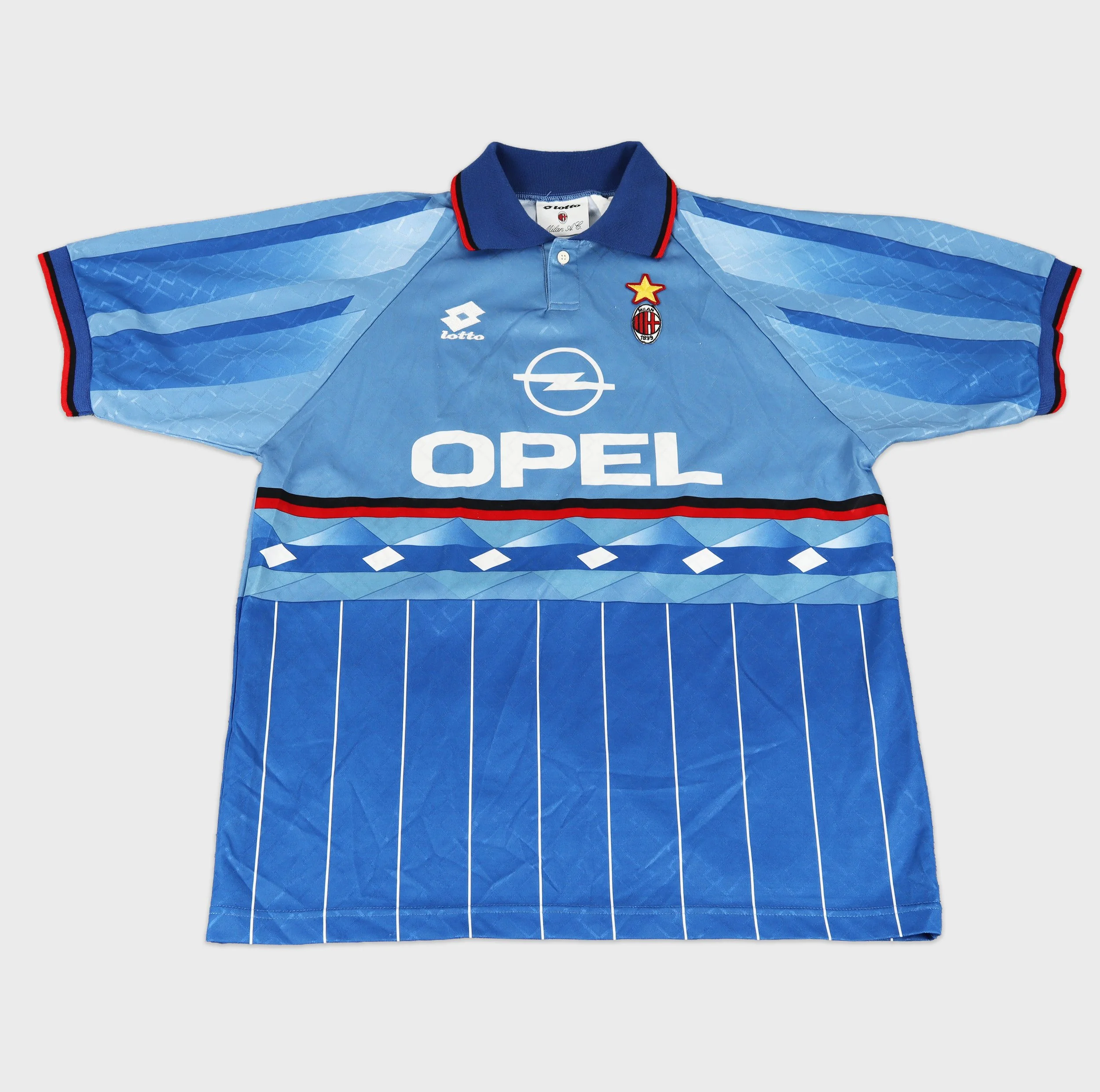 milan voorkant oud derde.jpg