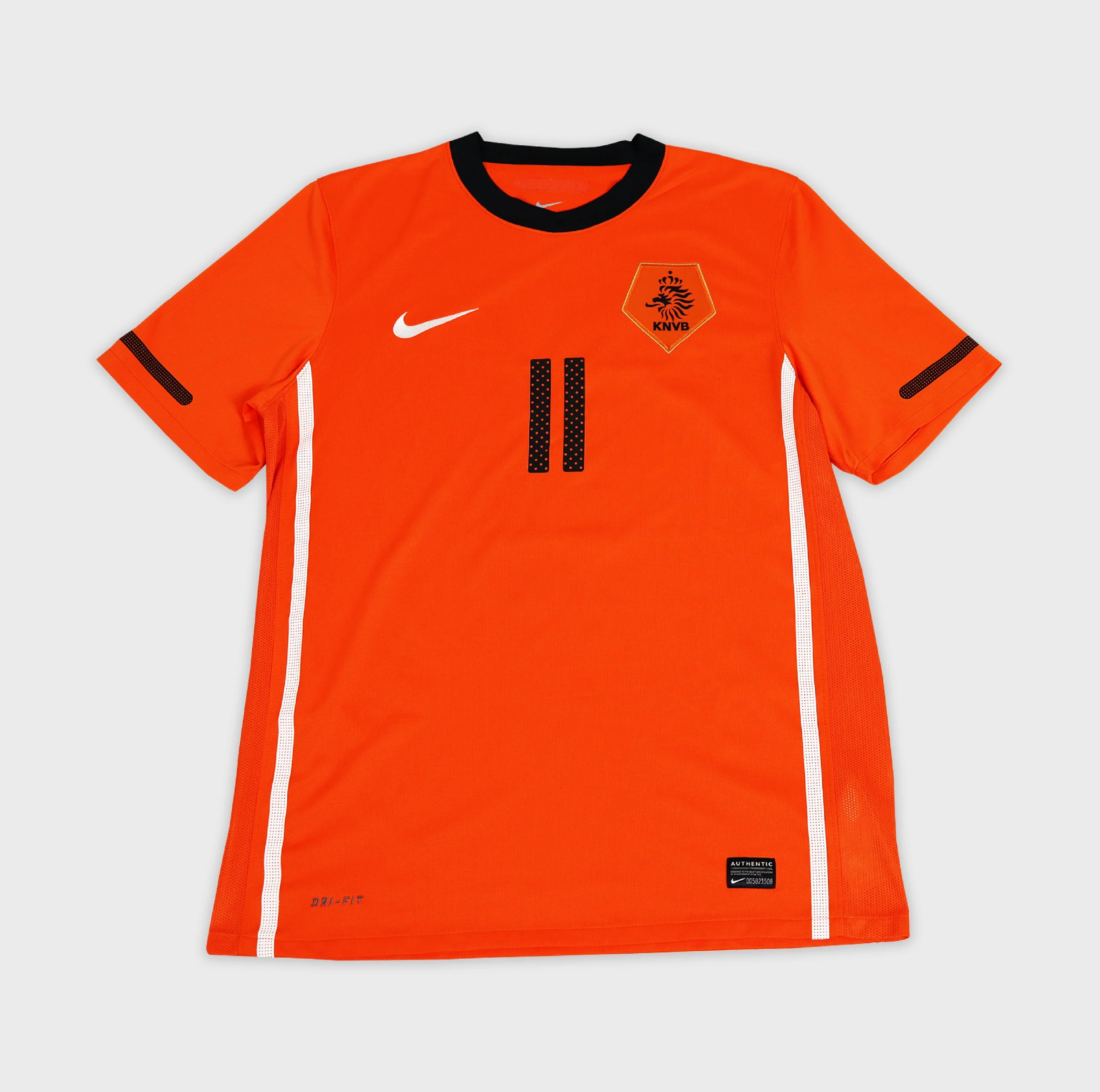 Netherlands 2010 Robben retro football shirt front