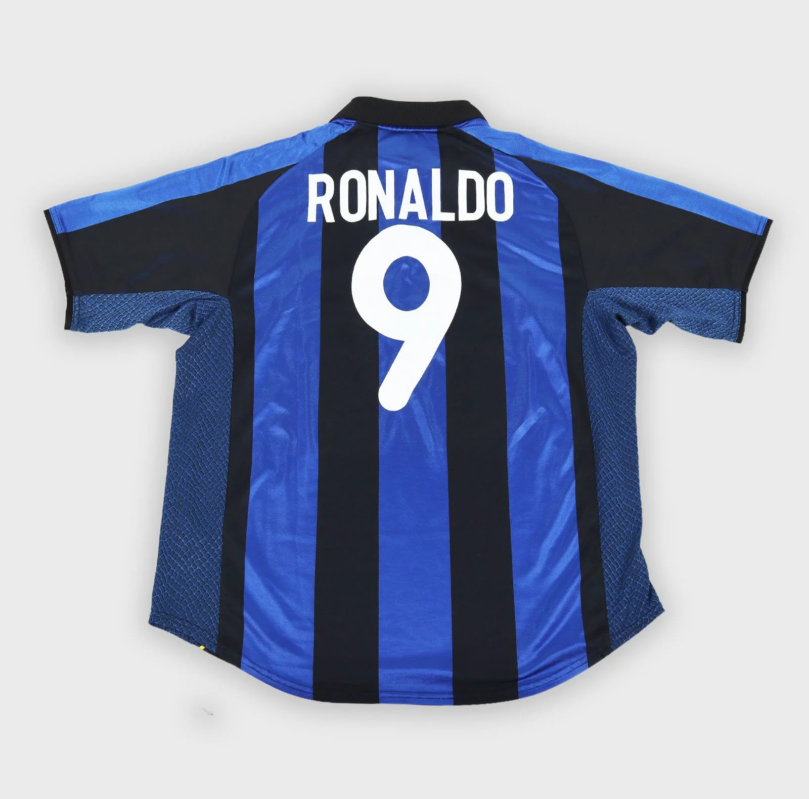 Inter Milan 2001 Ronaldo number 9 retro football shirt back
