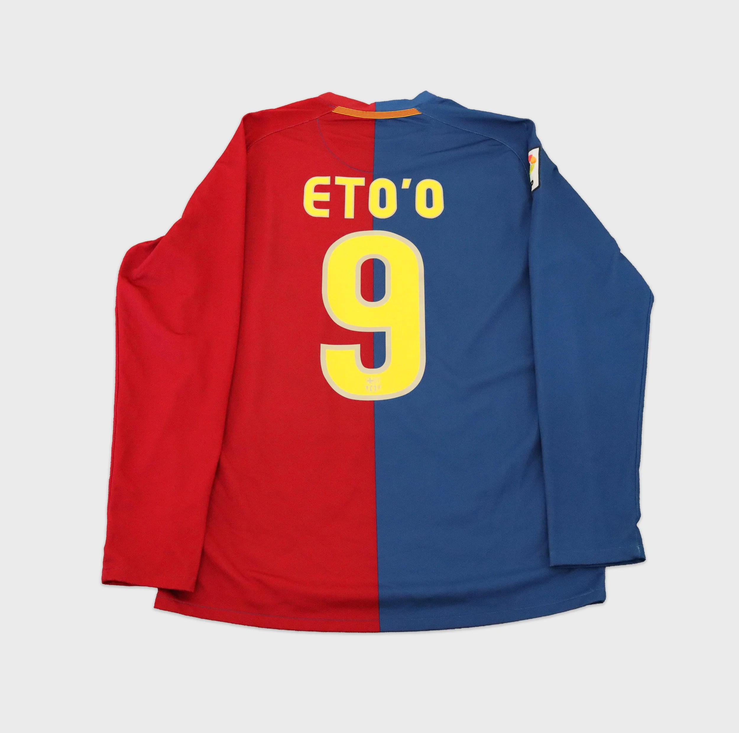etoo longsleeve.jpg