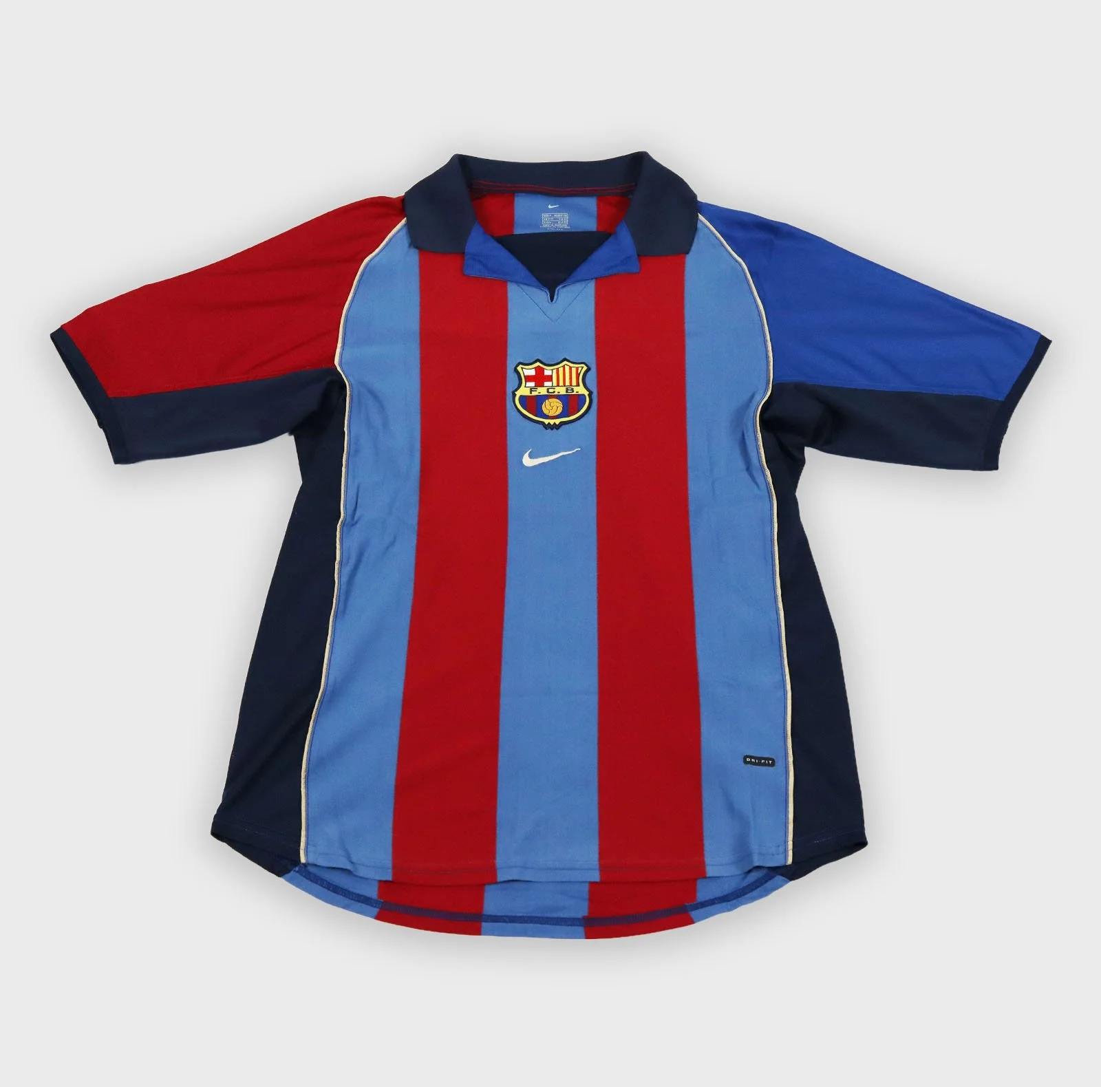 FC Barcelona 2001 Kluivert retro football shirt front