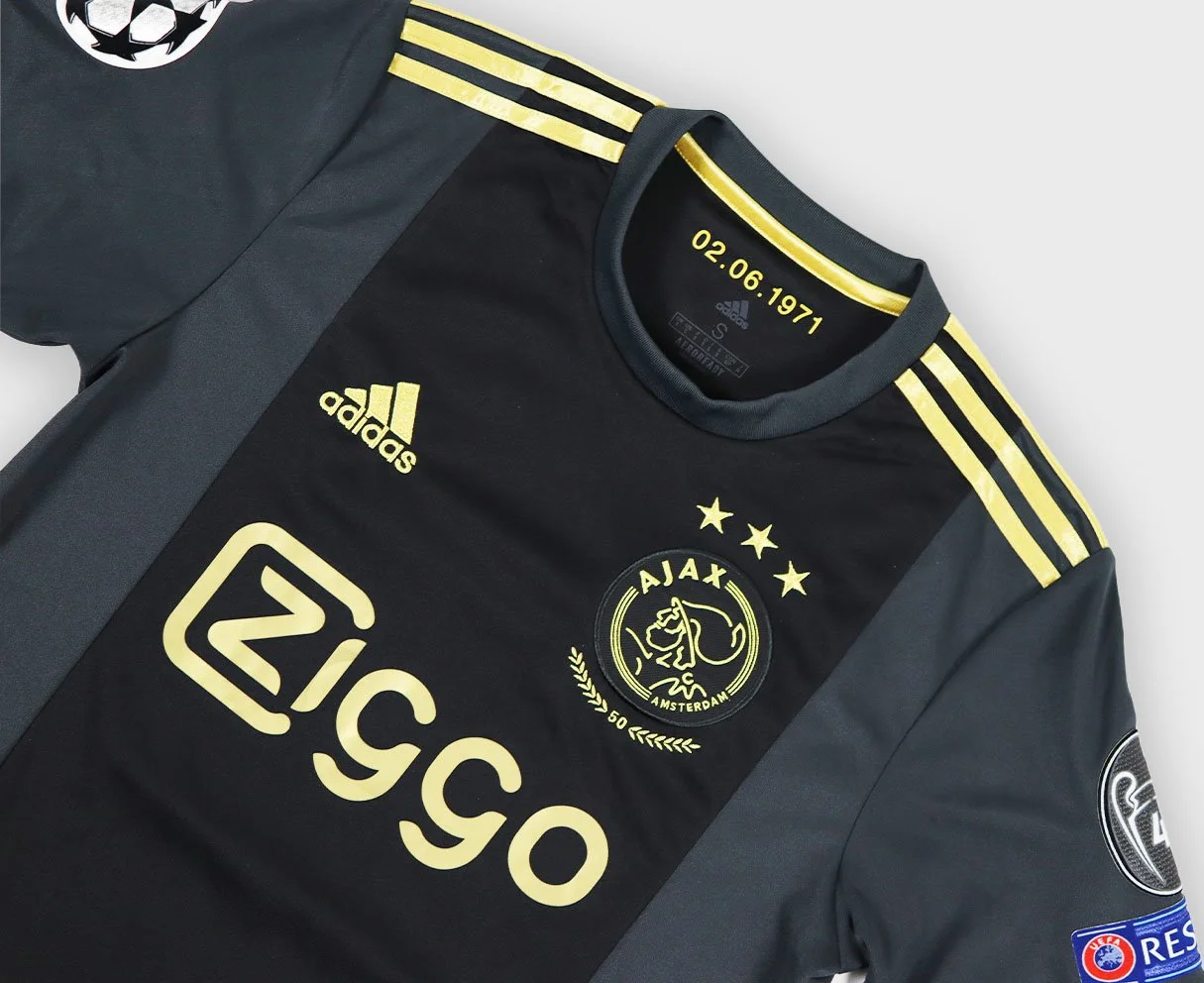 Ajax 2020 Adidas Tadic third jersey detail