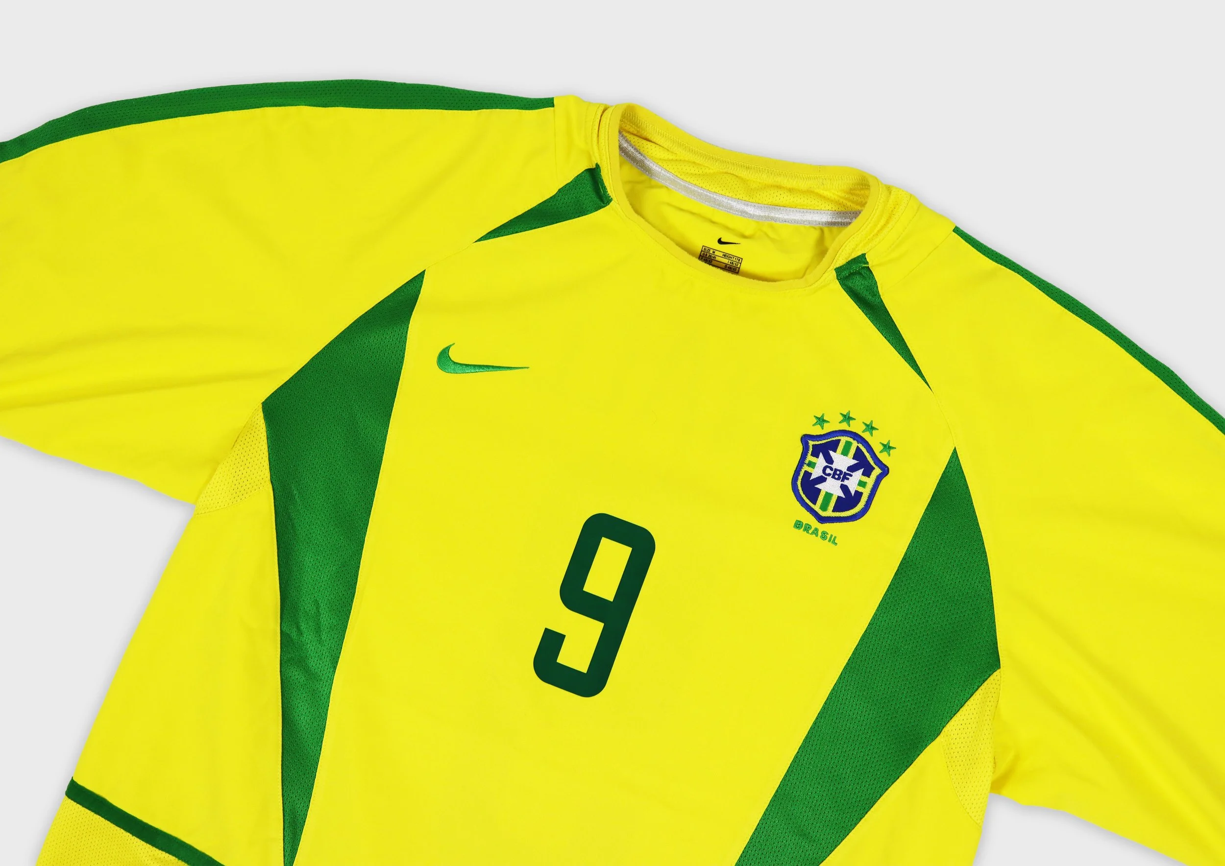 Brazil 2002 Nike Ronaldo jersey detail