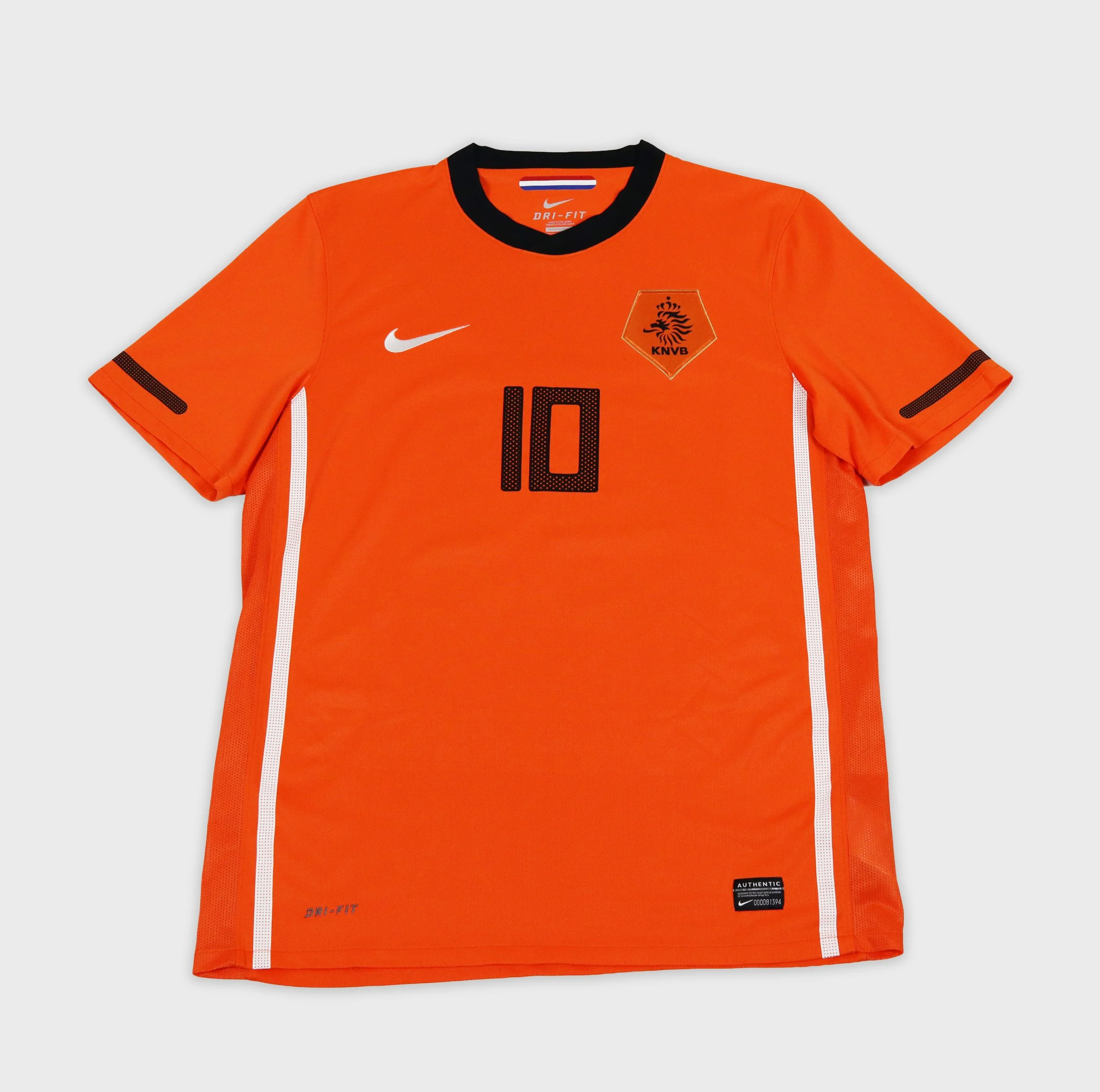 Netherlands 2010 Sneijder retro football shirt front