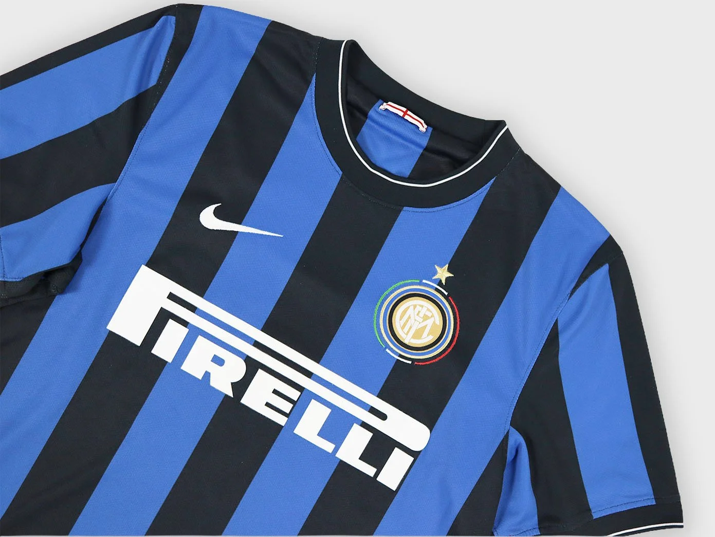 Inter Milan 2009 Nike Sneijder jersey detail