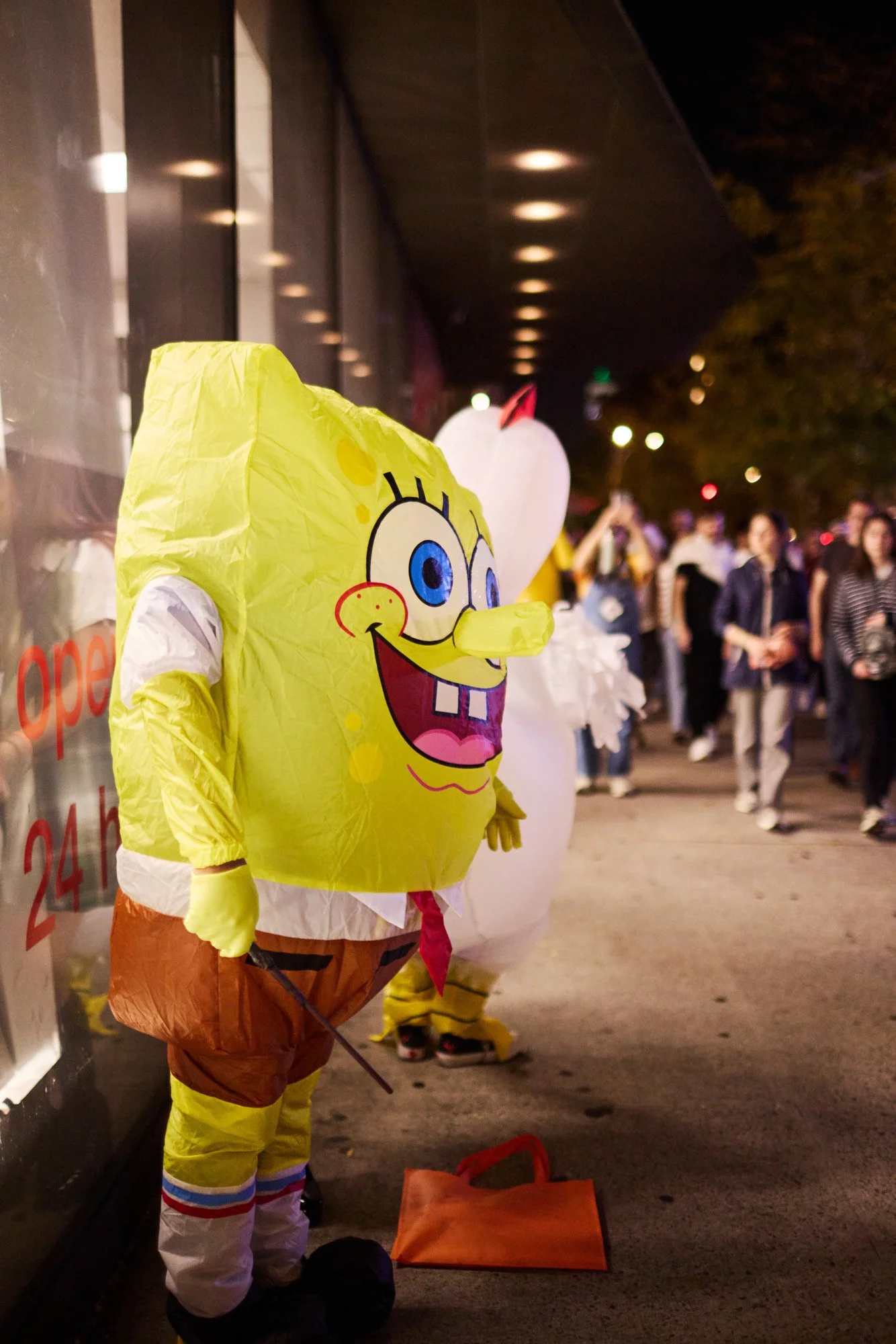 spongebob-knife-nyc-halloween-julianwalter.jpg