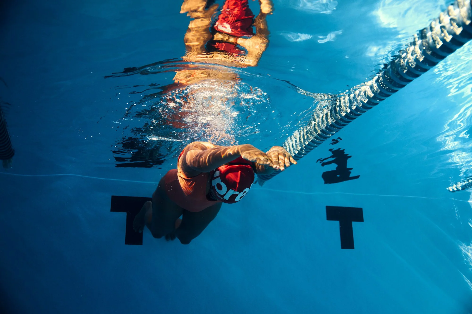 swimmer-pushoff-underwater-julianwalter.jpg