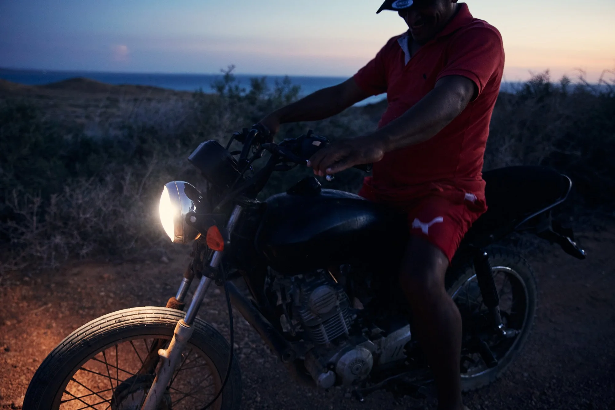motorcycle-cabodelavela-laguajira-colombia-julianwalter.jpg