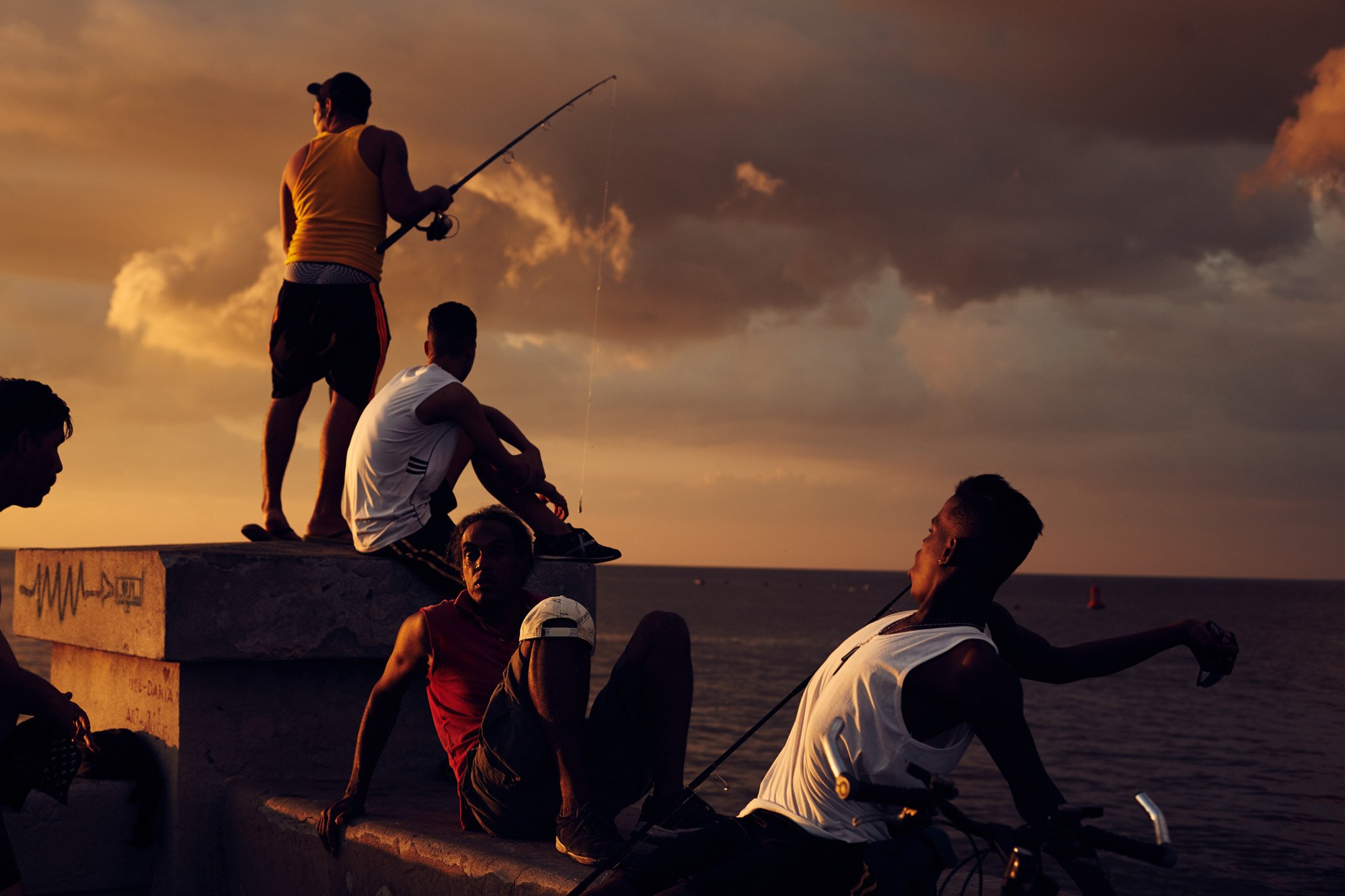 sunset-malecon-fishing-havana-cuba-julianwalter.jpg