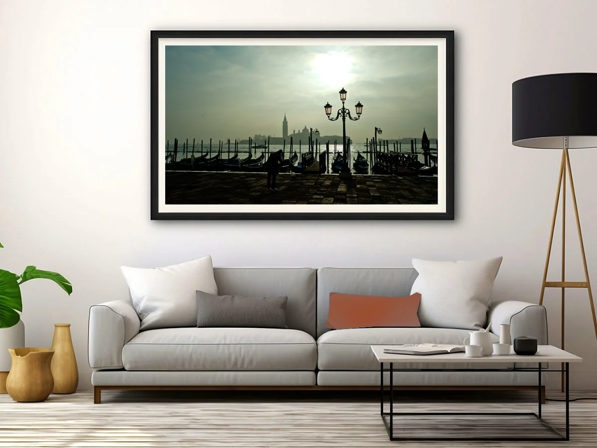 veneziai hori sofa_edited-1.jpg