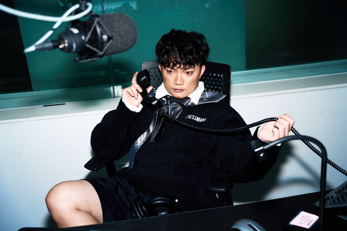 FM933 Ting Fong DJ, with make up done by Cheron Tan