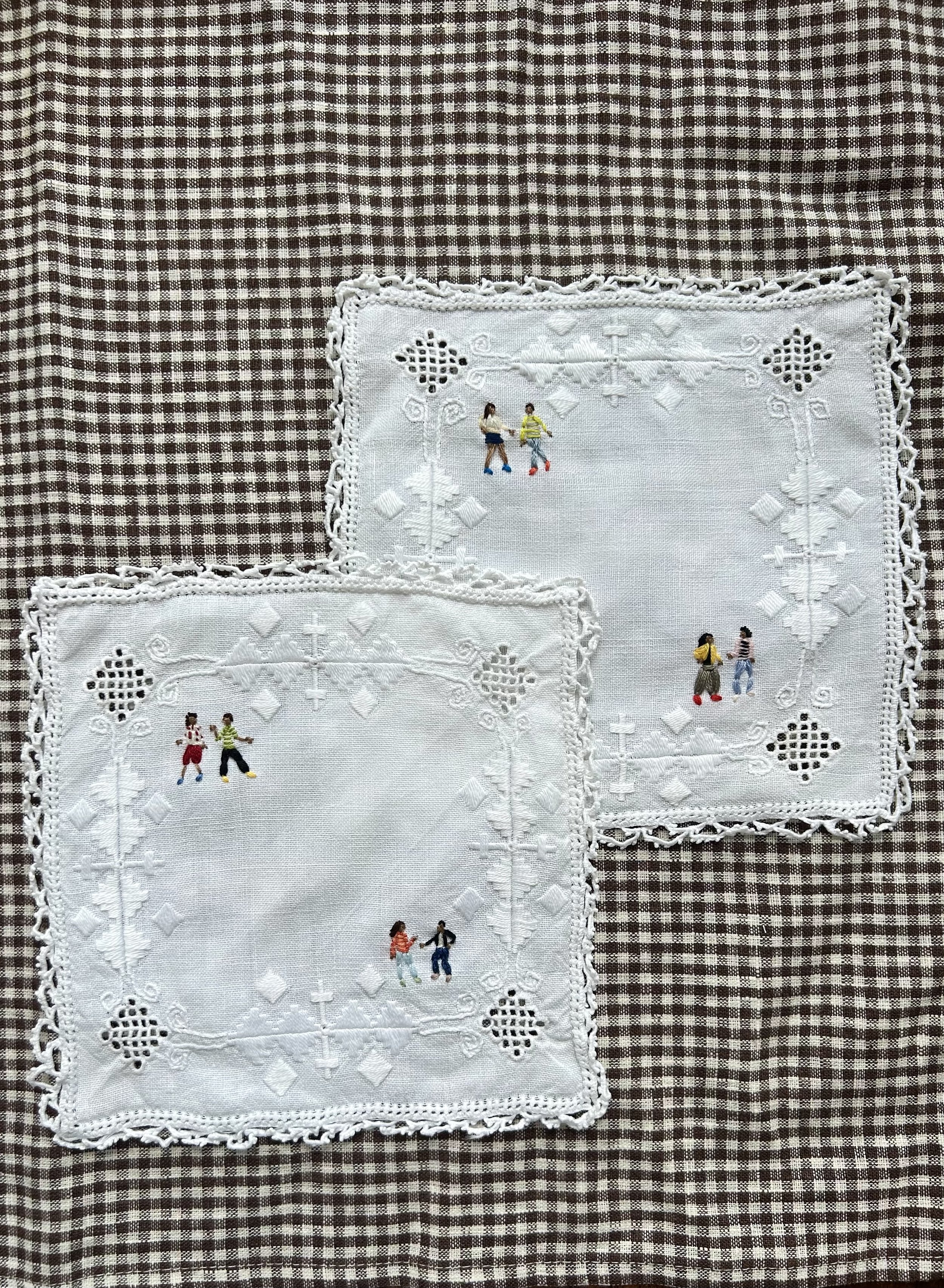 Conversation Doily Set
