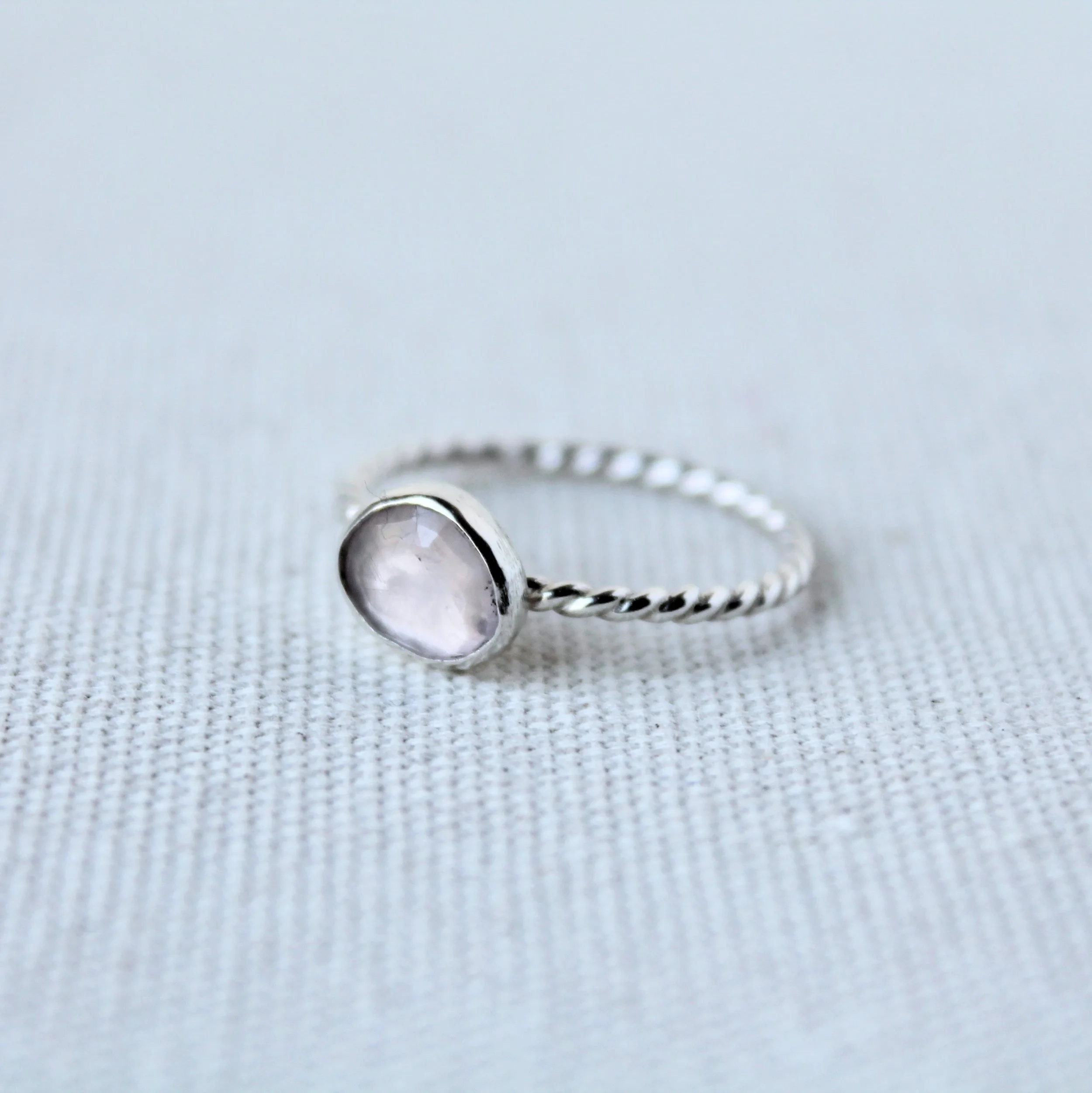 Rose Quartz Twist Ring