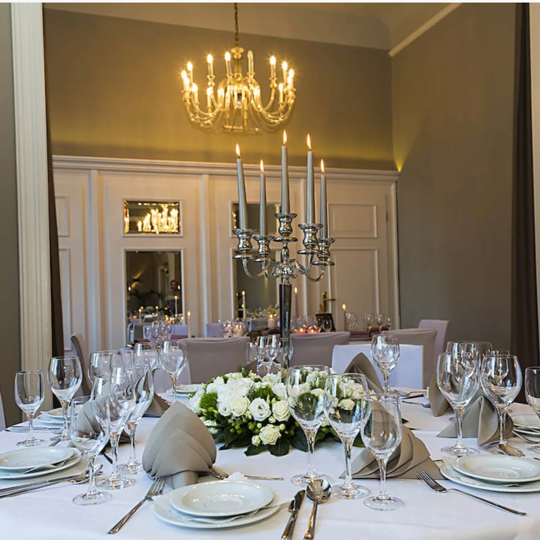 https://bridebook.com/de/wedding-venues/das-schl-chen-im-kurpark-bad-nenndorf-bad-nenndorf--deV8w04QXv/gallery